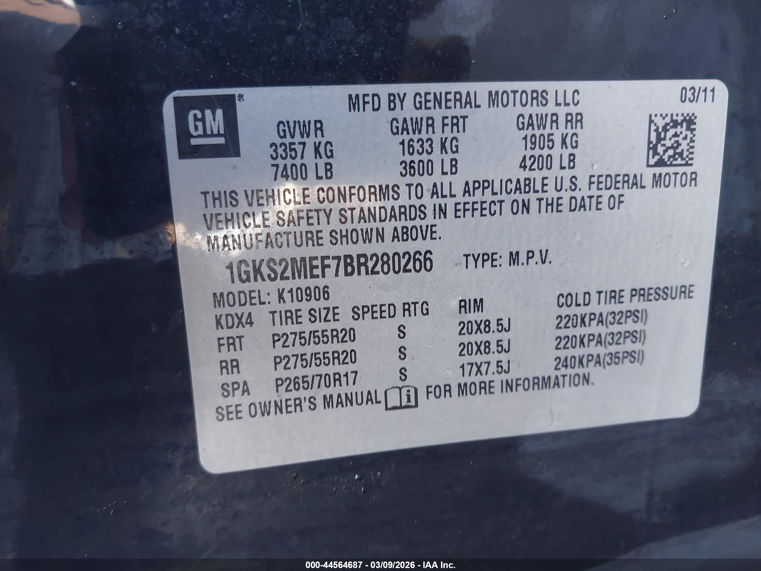 GMC YUKON image 9