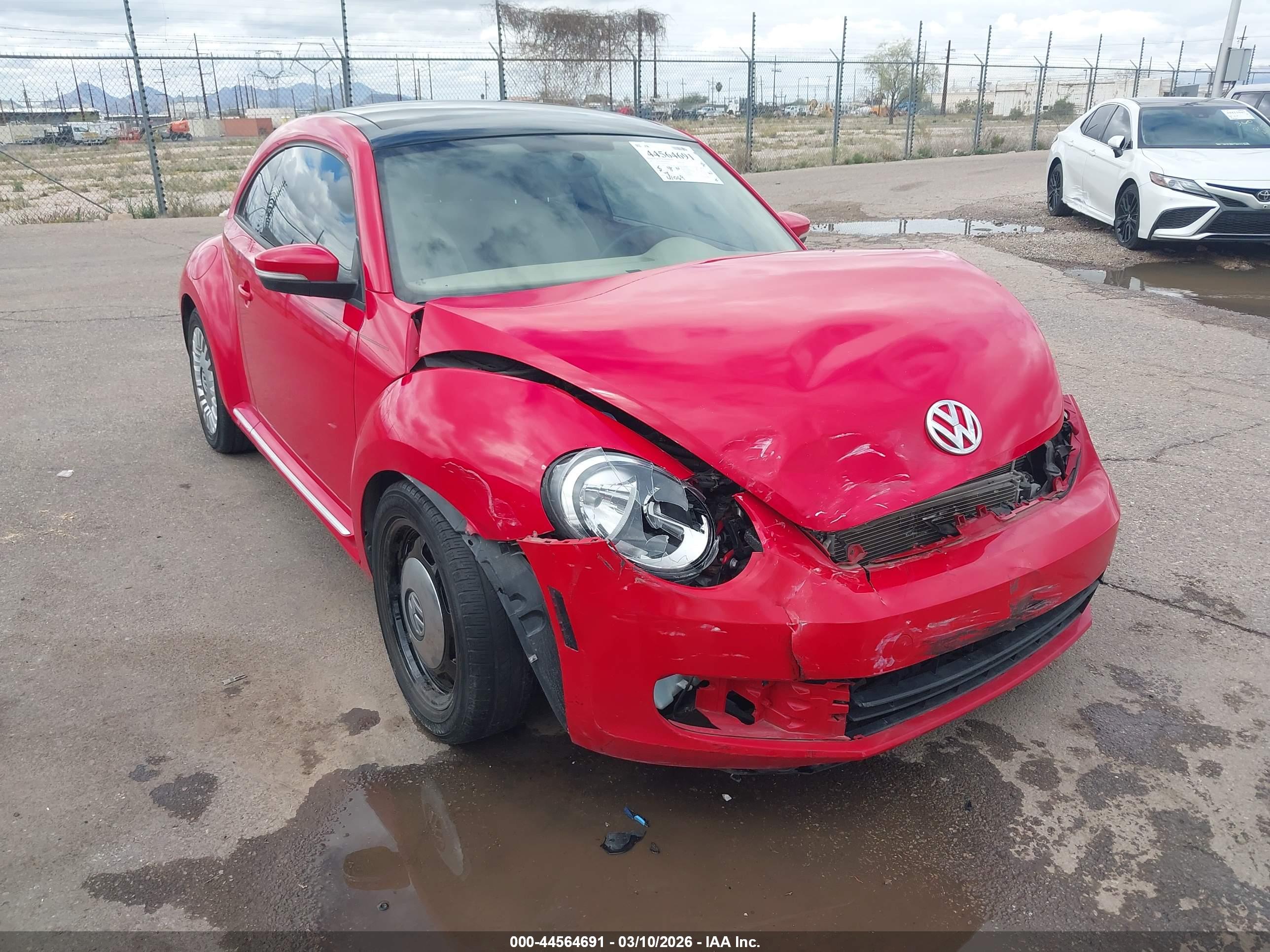VOLKSWAGEN BEETLE image 6