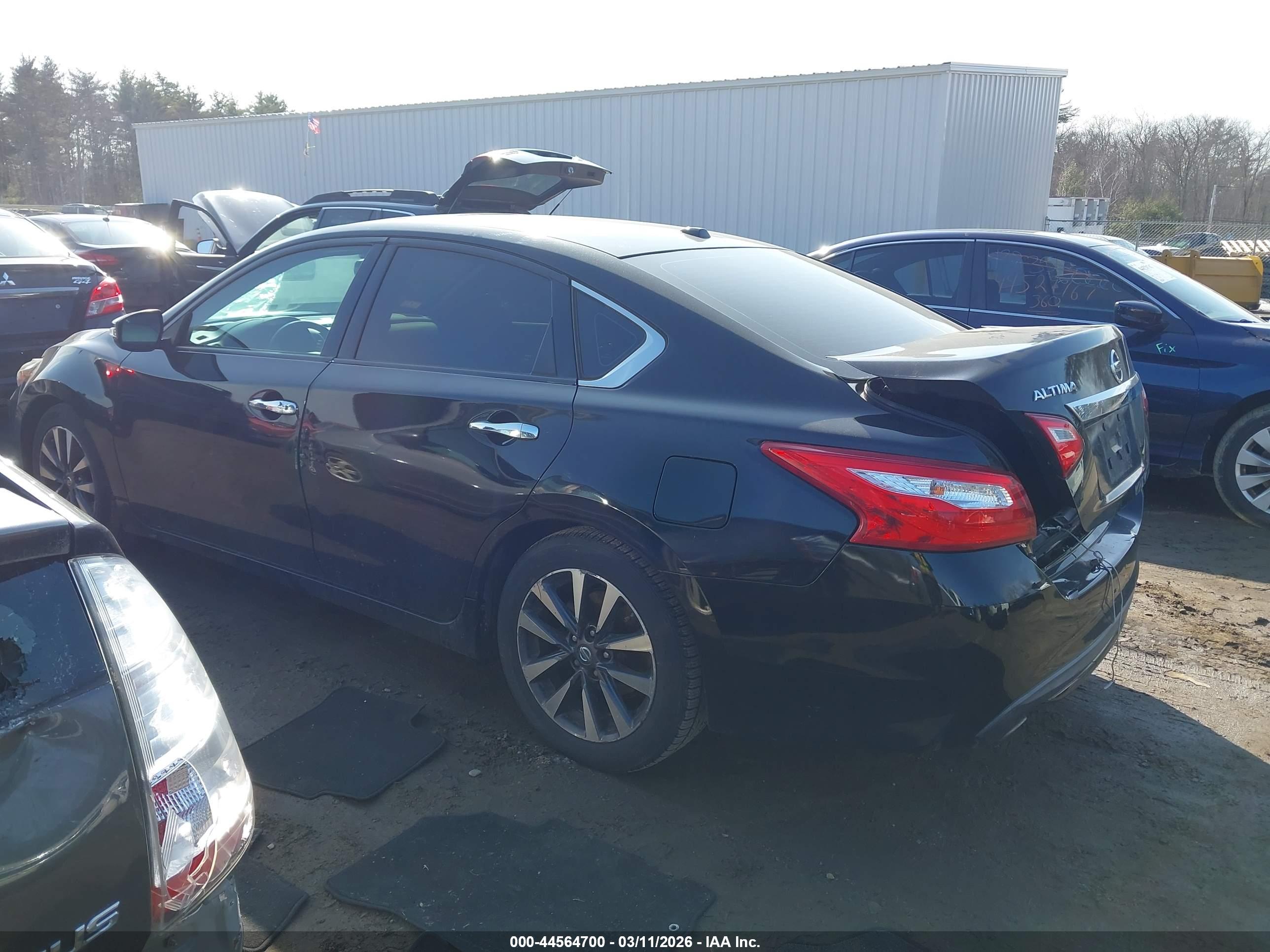 NISSAN ALTIMA image 3