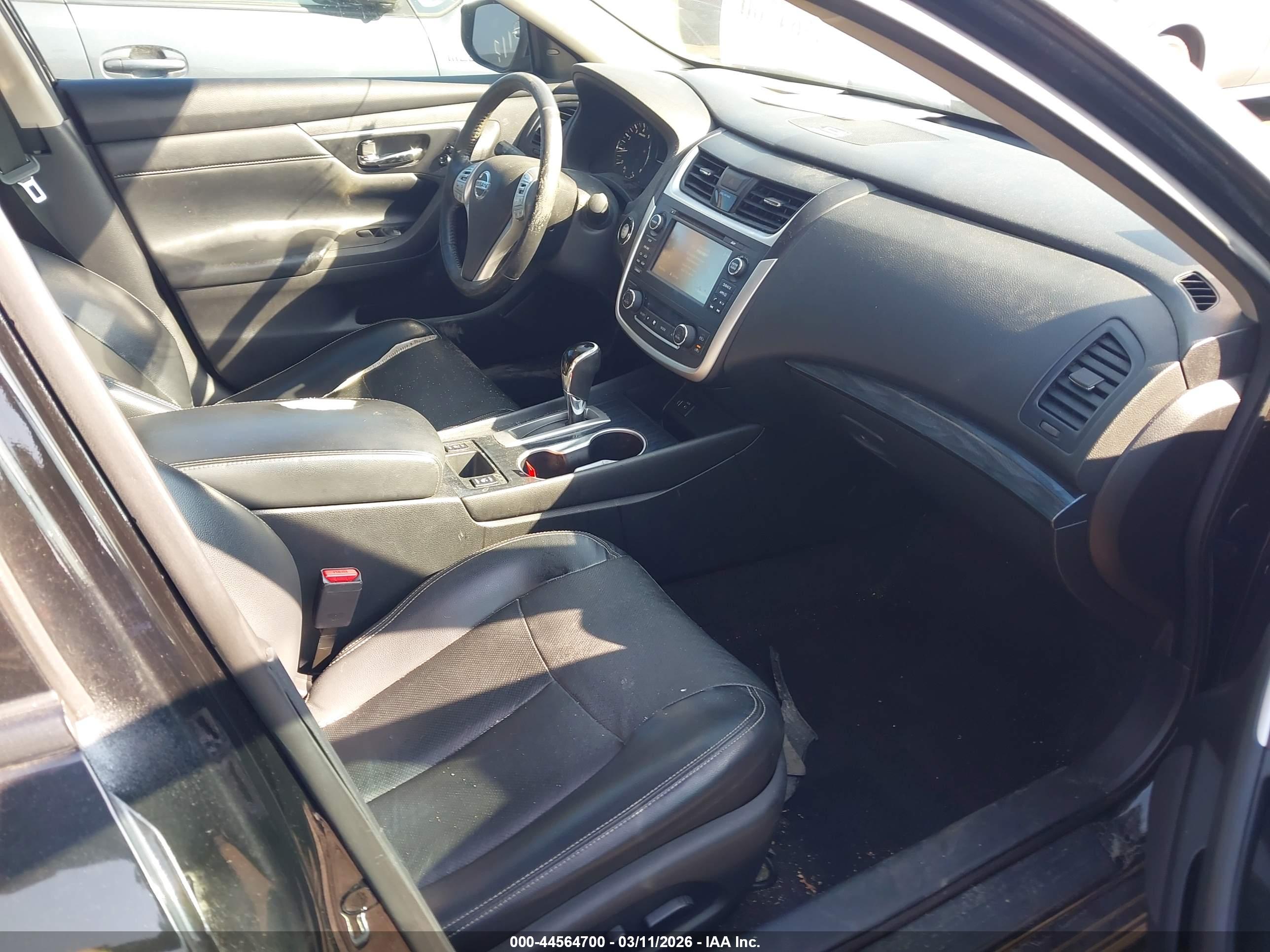 NISSAN ALTIMA image 5