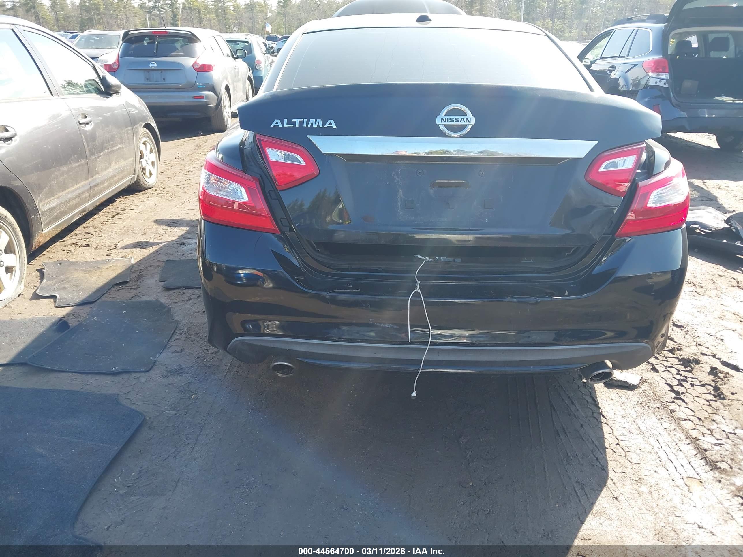 NISSAN ALTIMA image 6