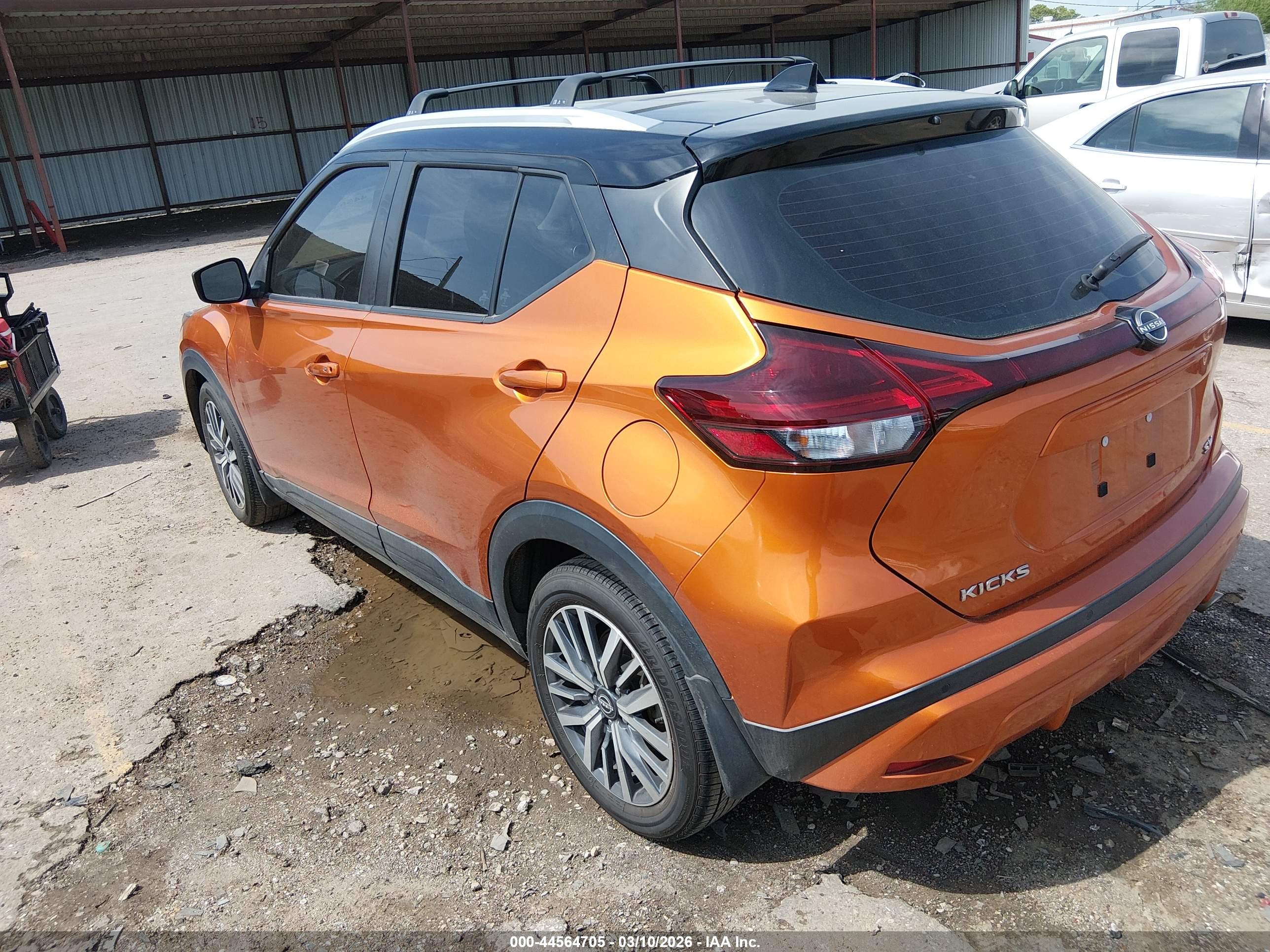 NISSAN KICKS image 3