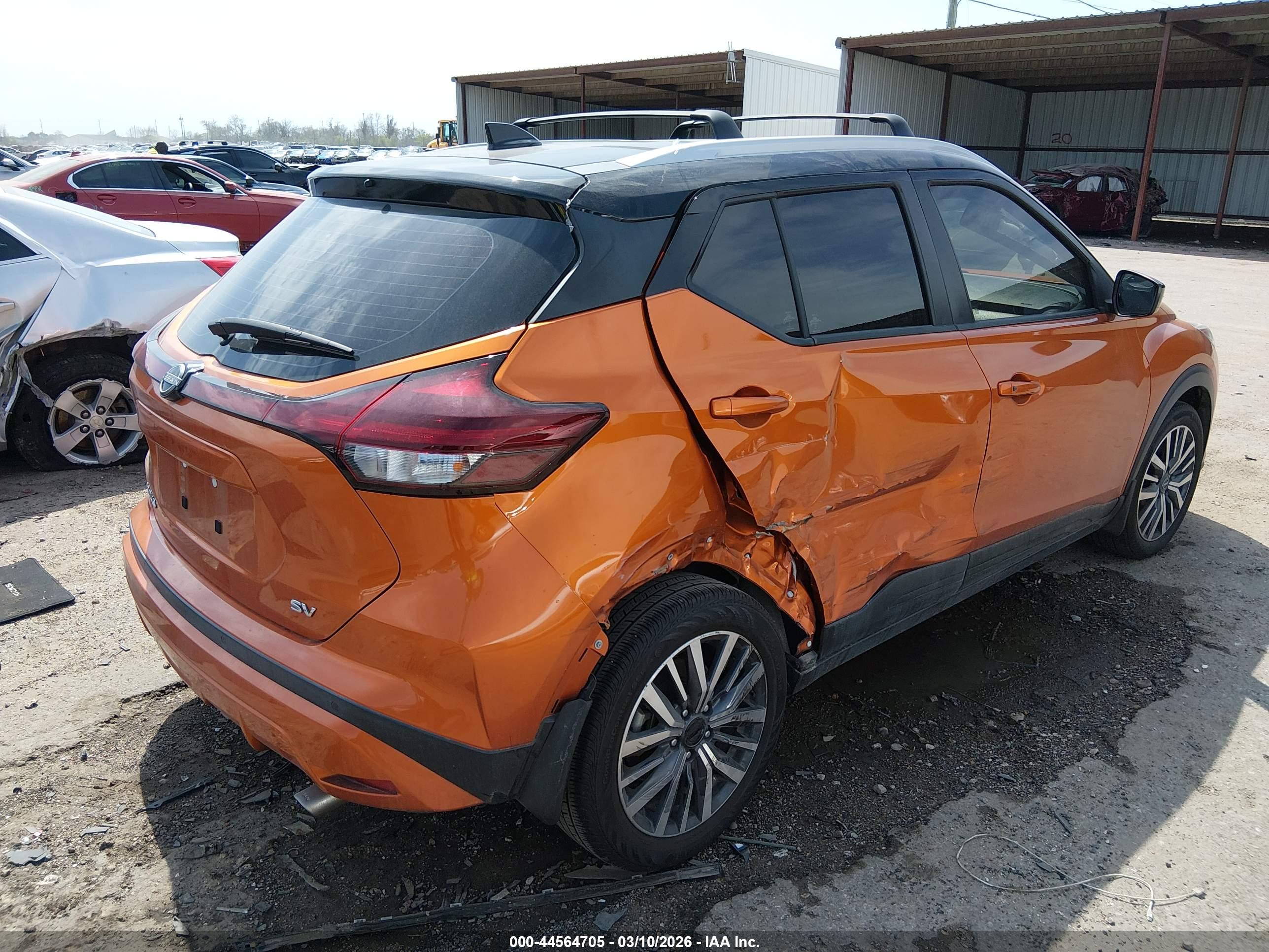 NISSAN KICKS image 4
