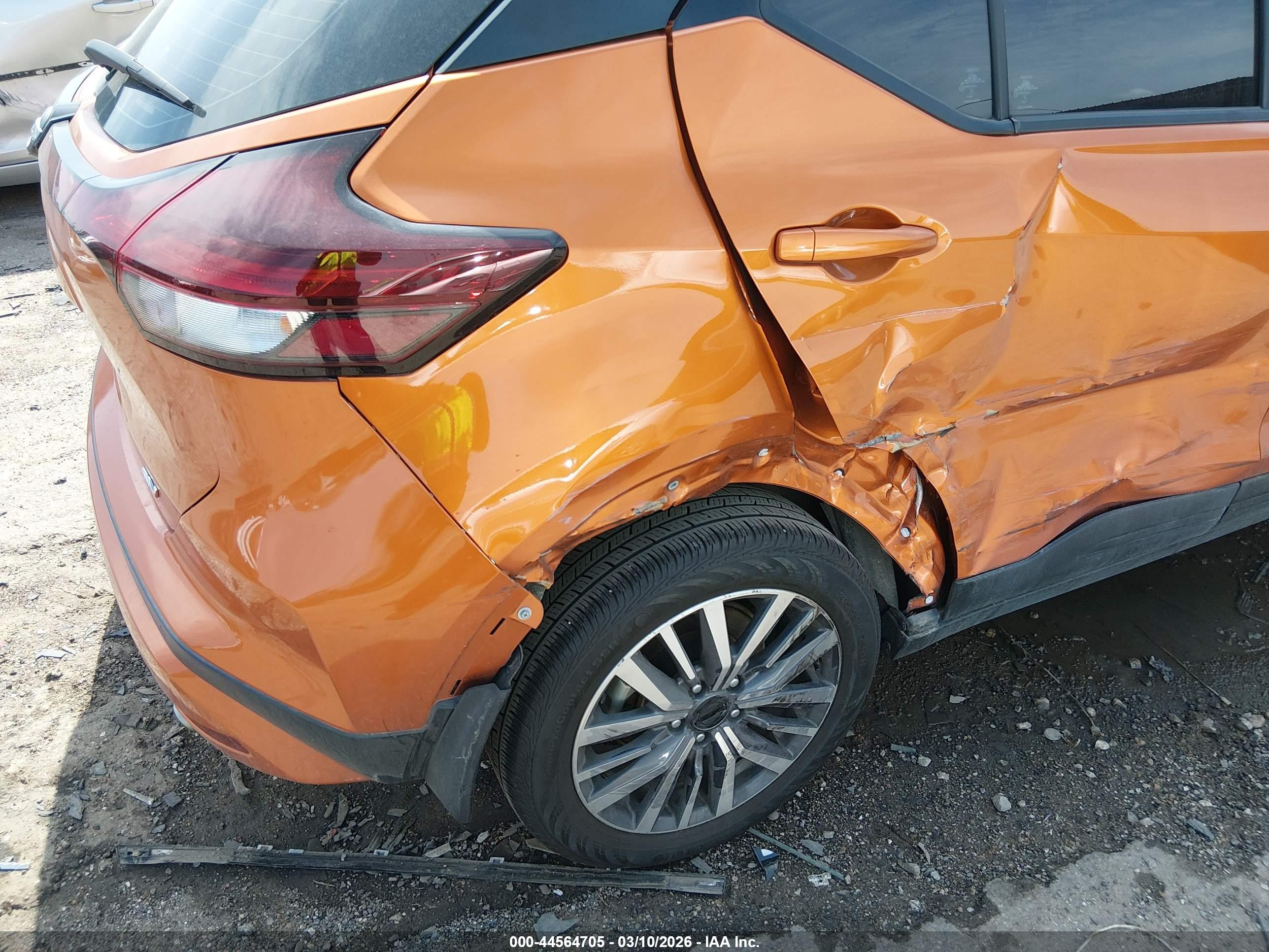 NISSAN KICKS image 6