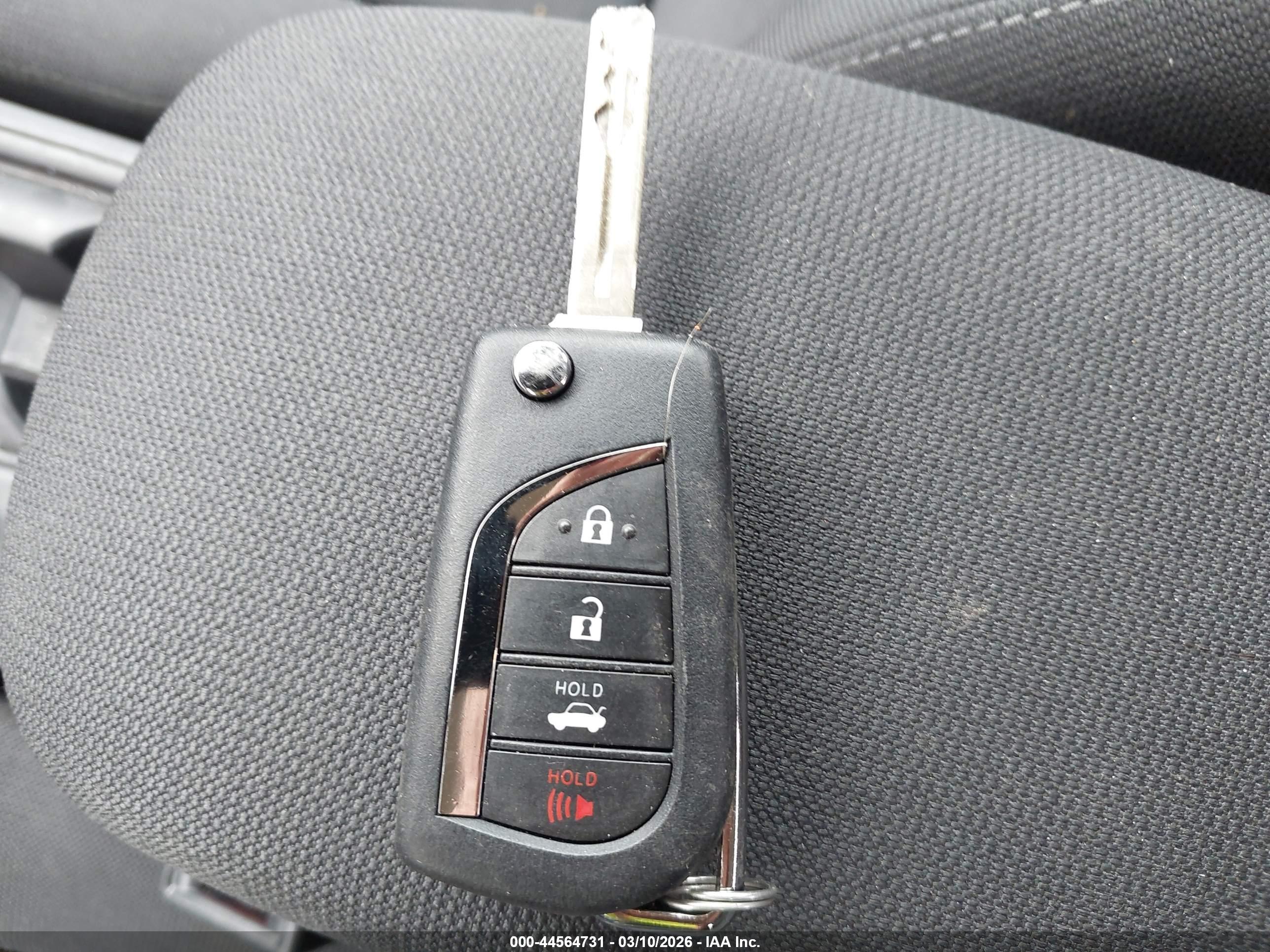 TOYOTA COROLLA image 11