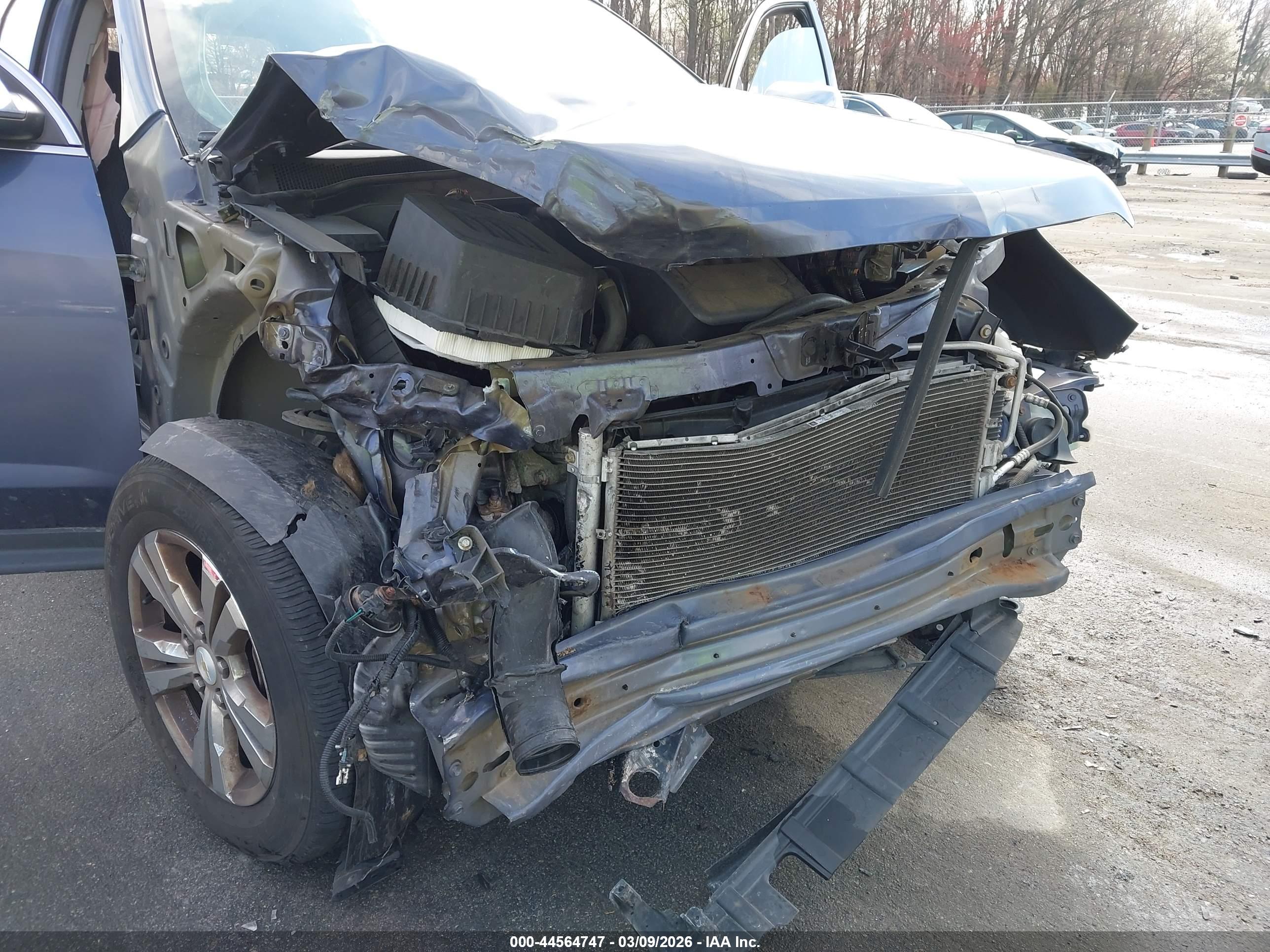 CHEVROLET EQUINOX image 6