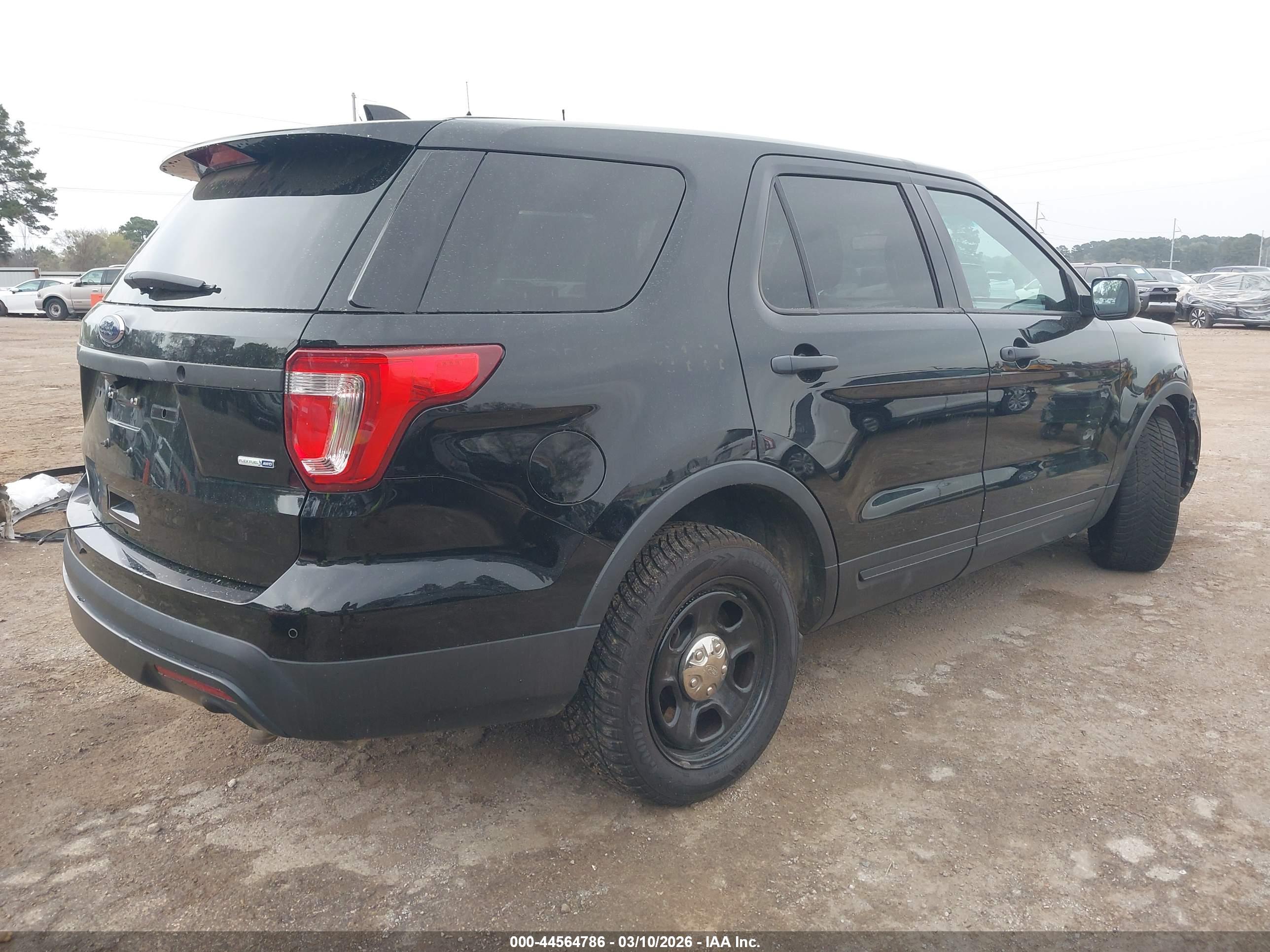 FORD UTILITY image 4