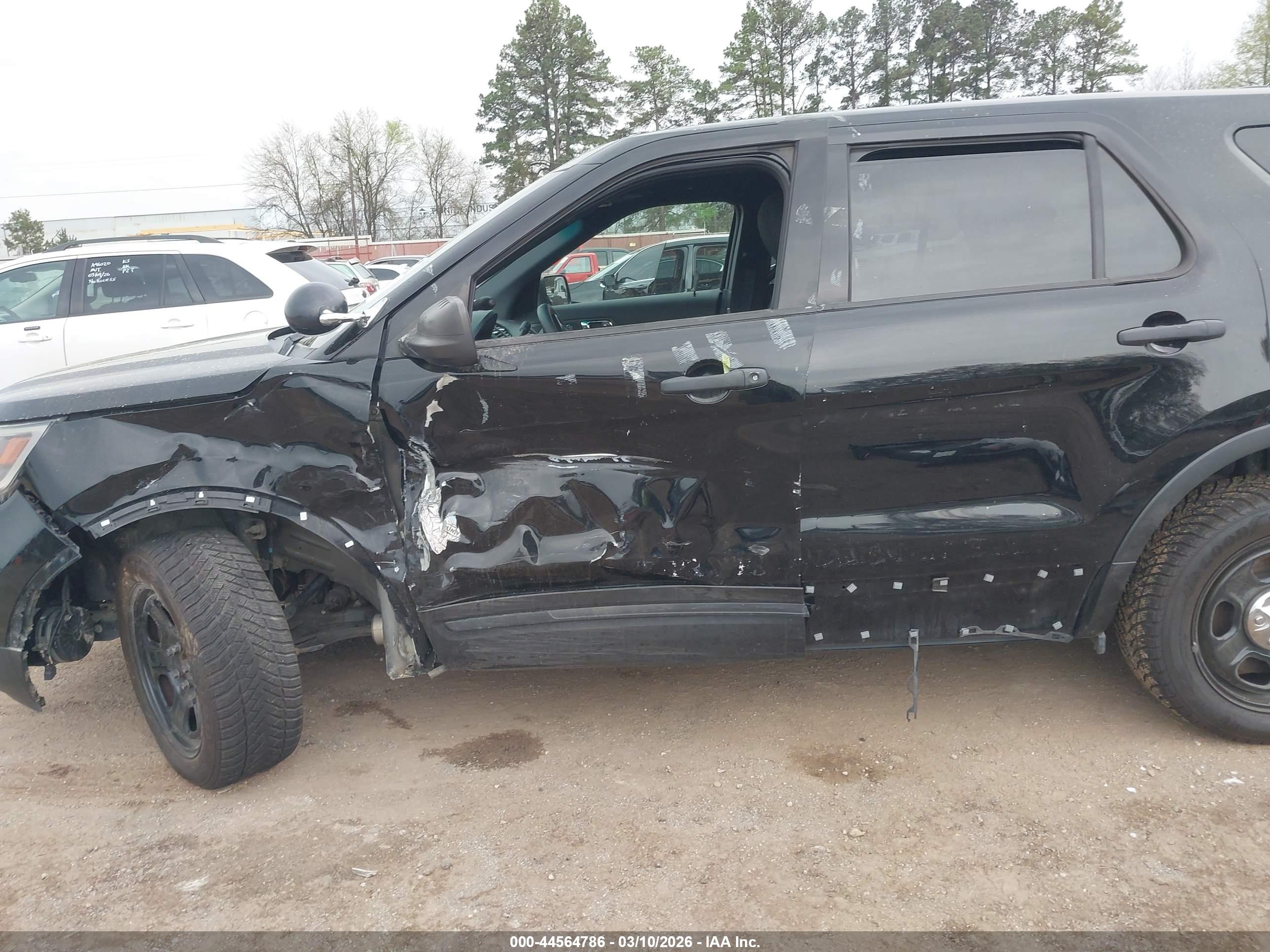 FORD UTILITY image 6