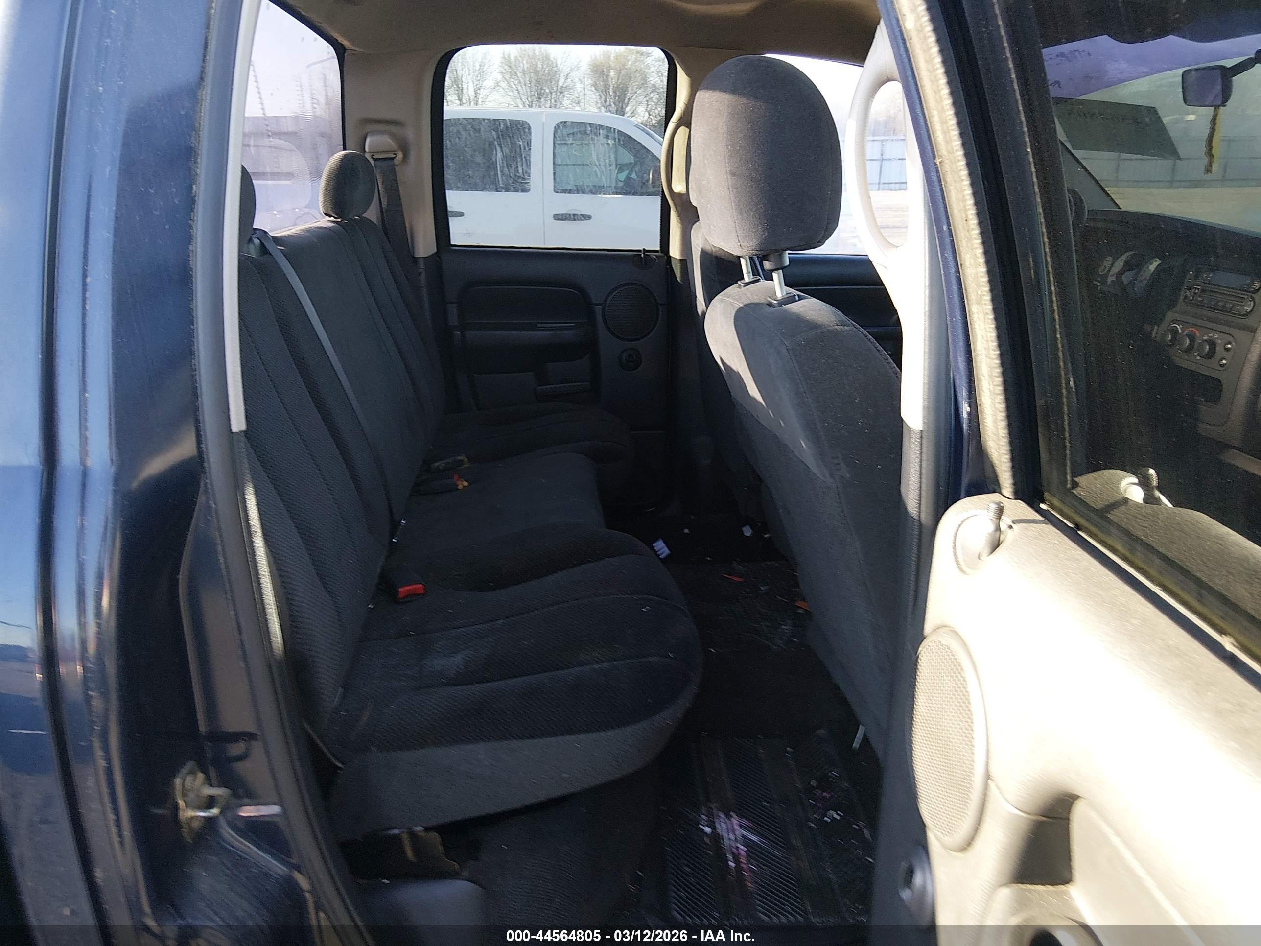 DODGE RAM image 8