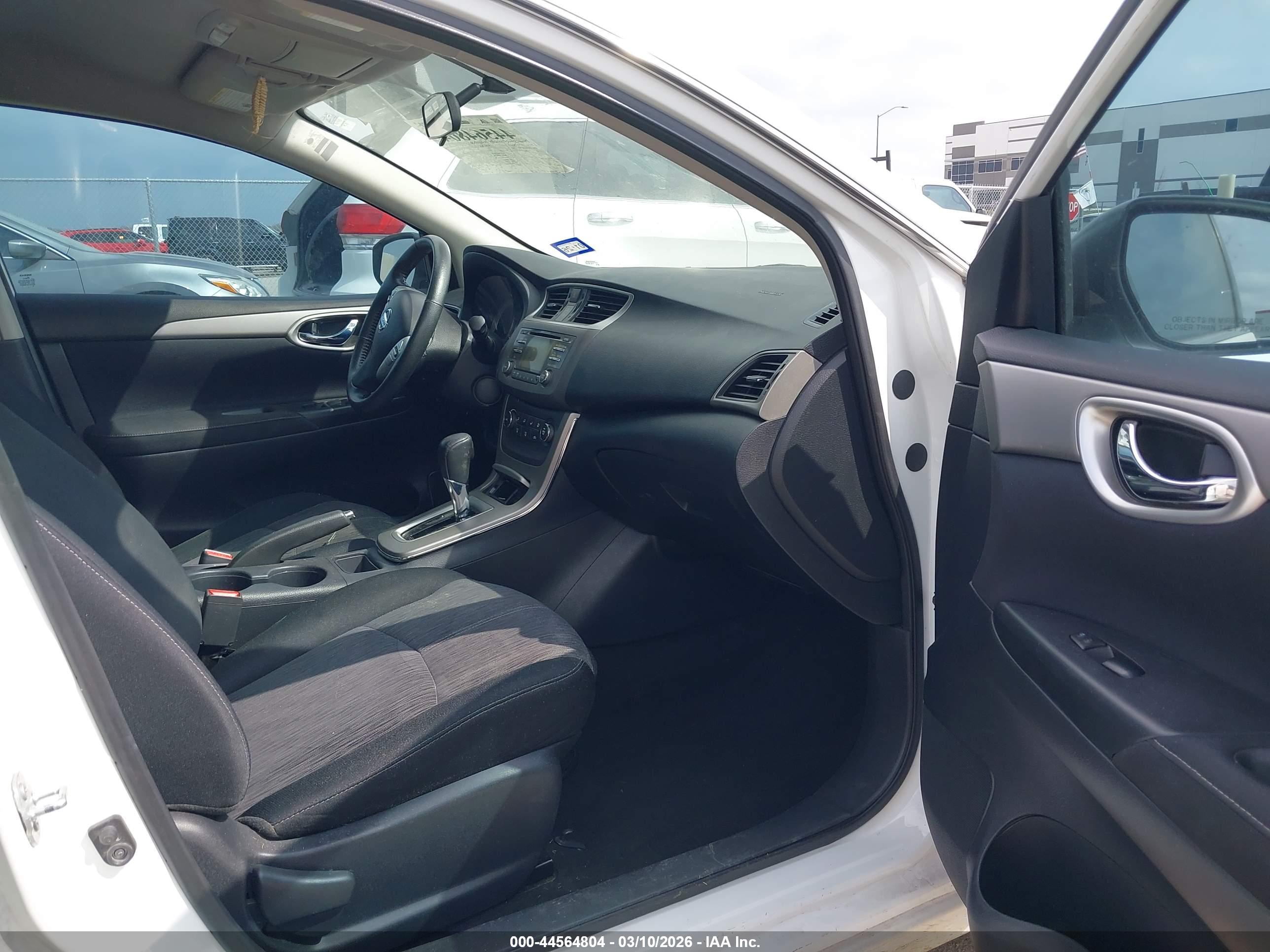 NISSAN SENTRA image 5