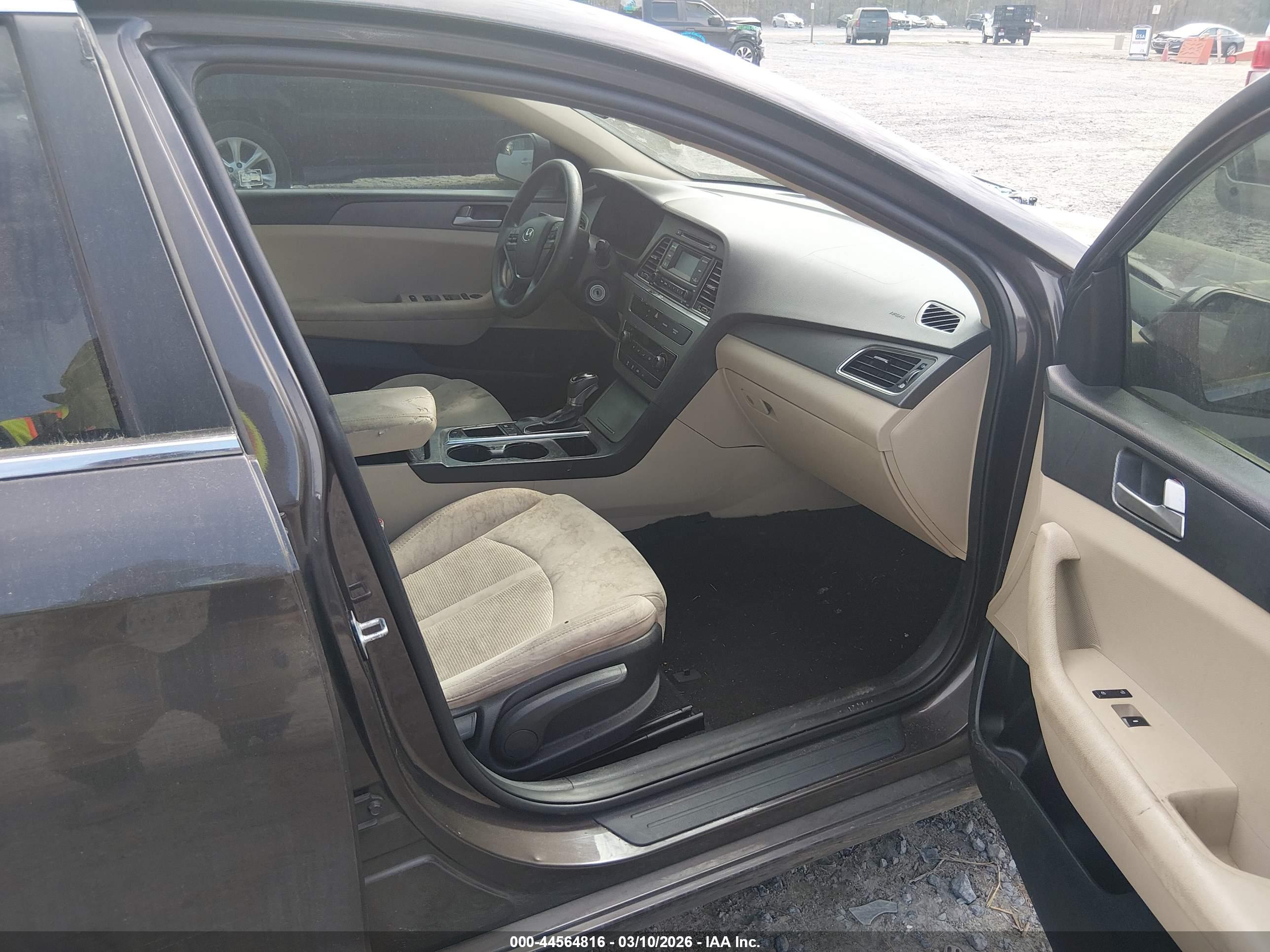 HYUNDAI SONATA image 5
