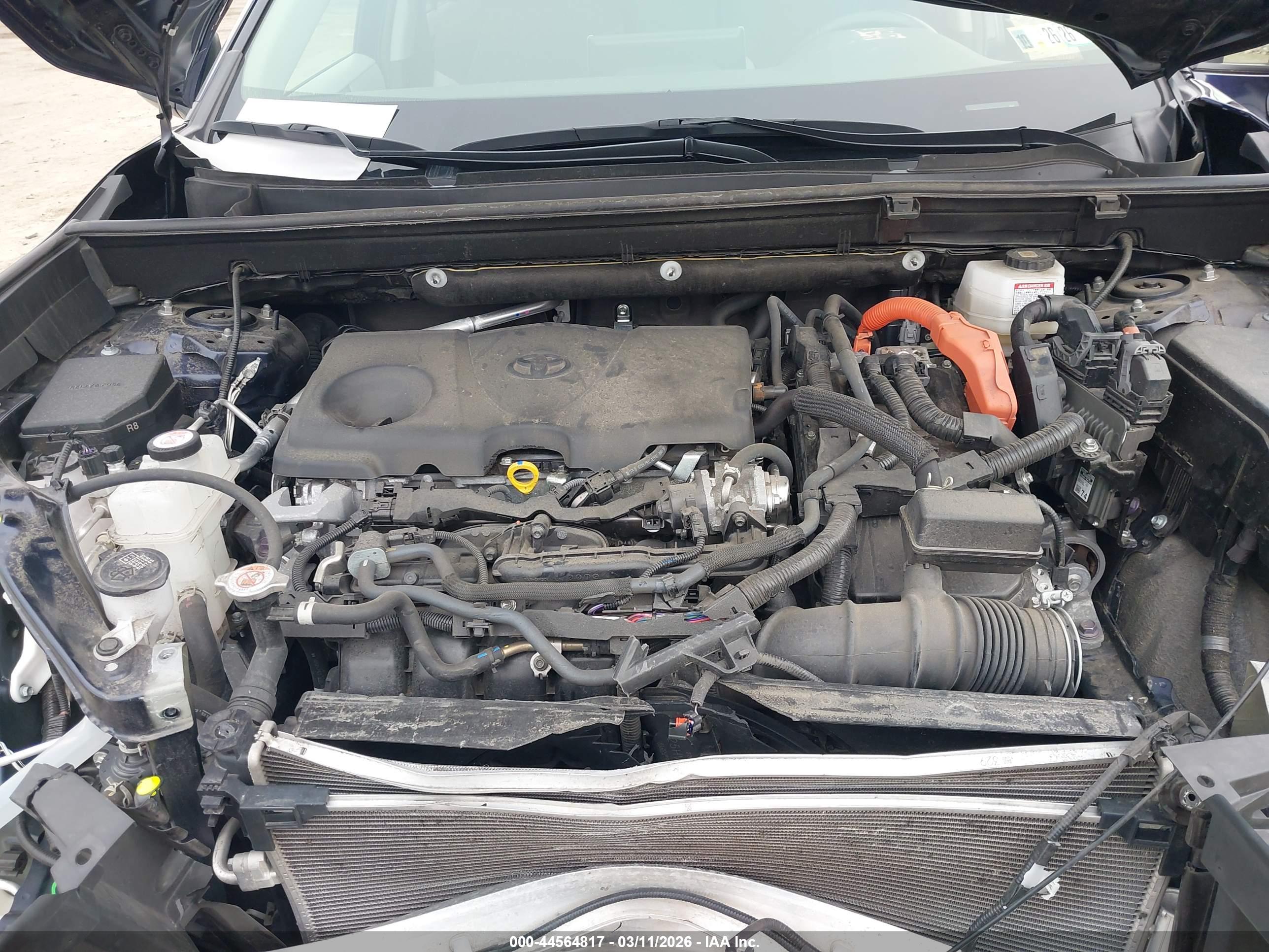 TOYOTA RAV4 image 10