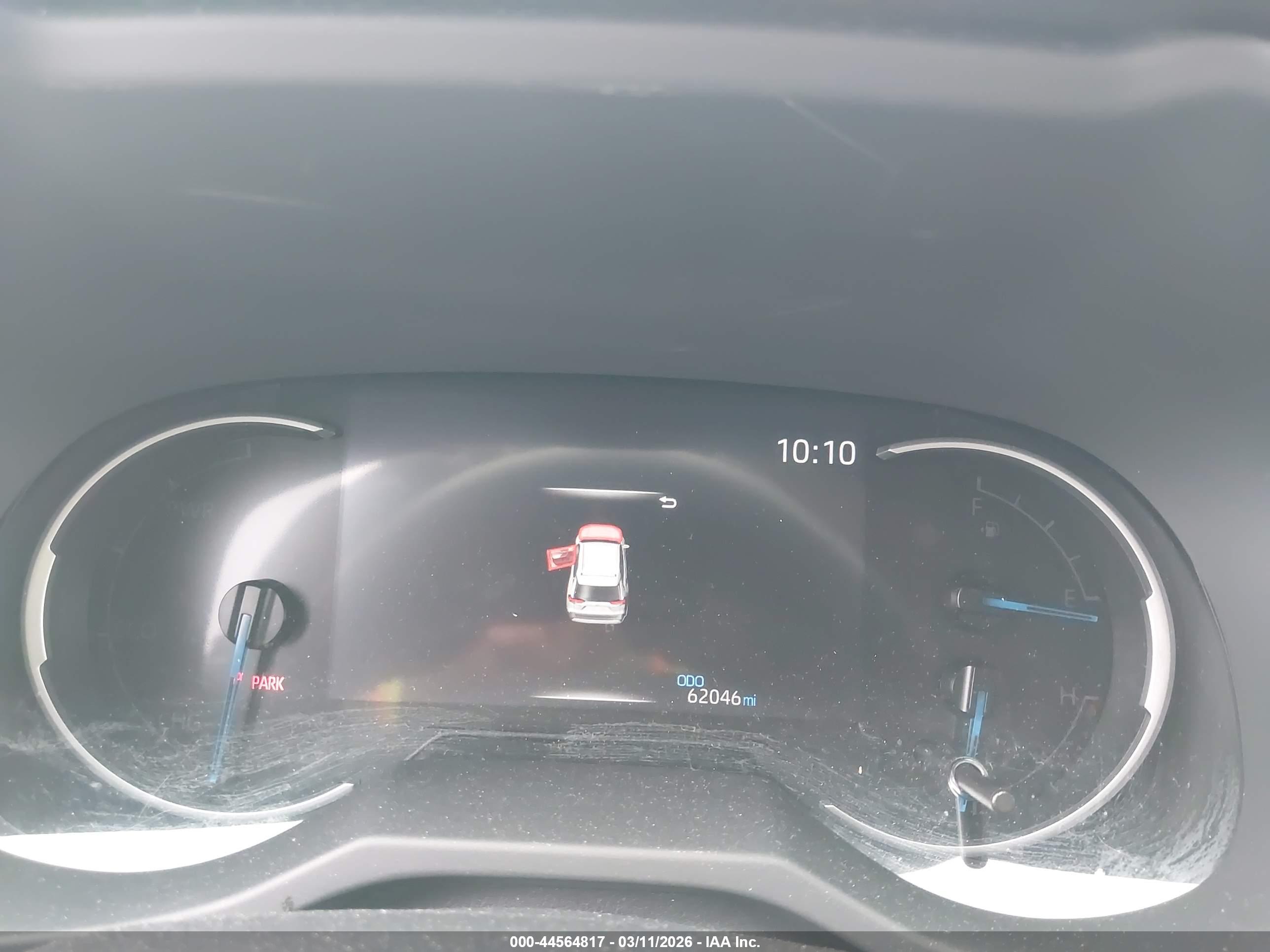 TOYOTA RAV4 image 7