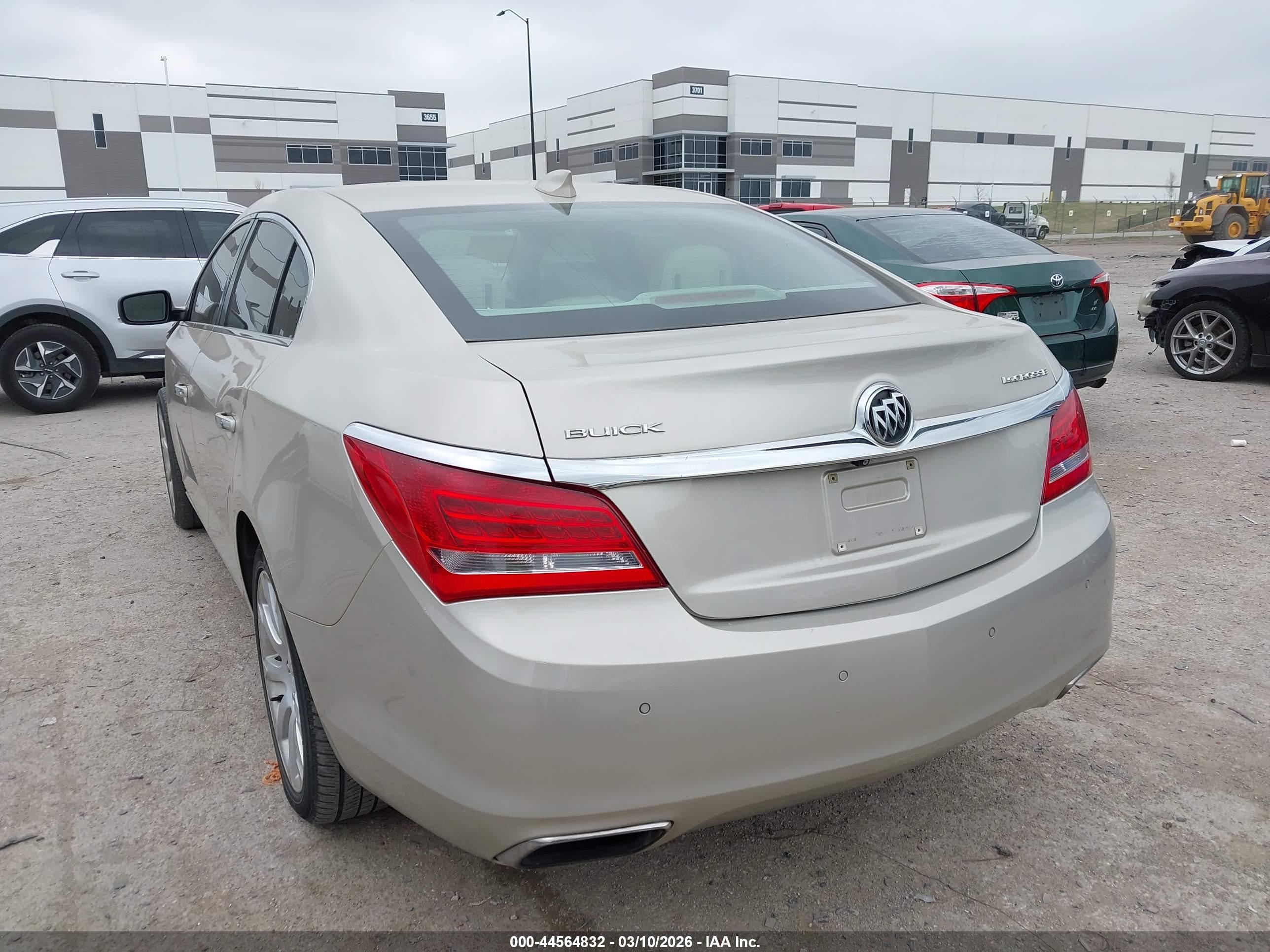 BUICK LACROSSE image 3