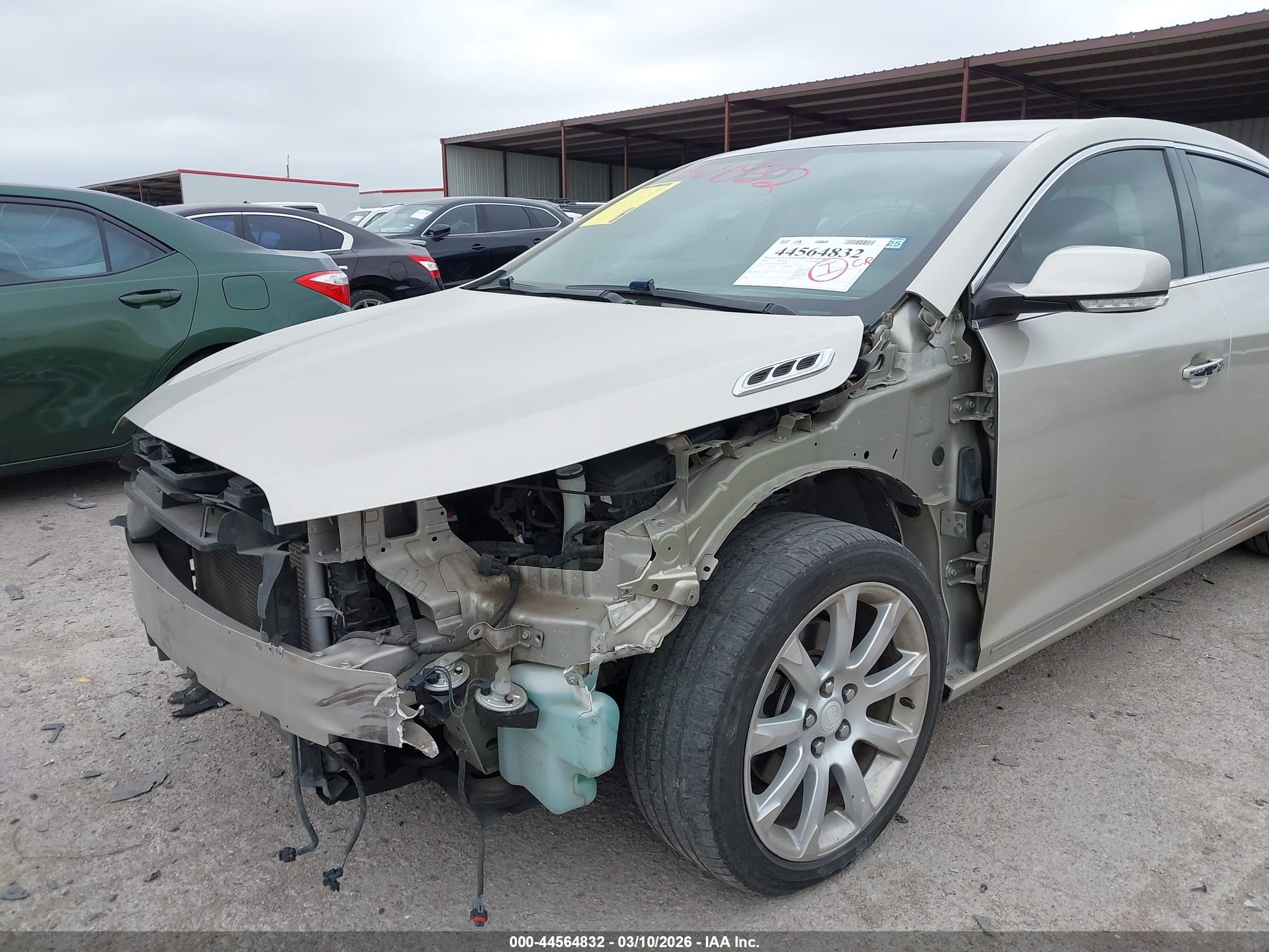 BUICK LACROSSE image 6