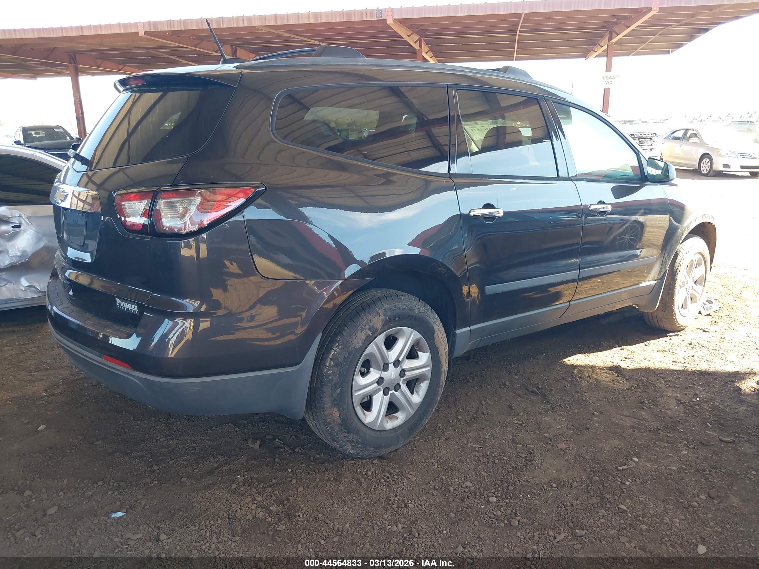 CHEVROLET TRAVERSE image 4