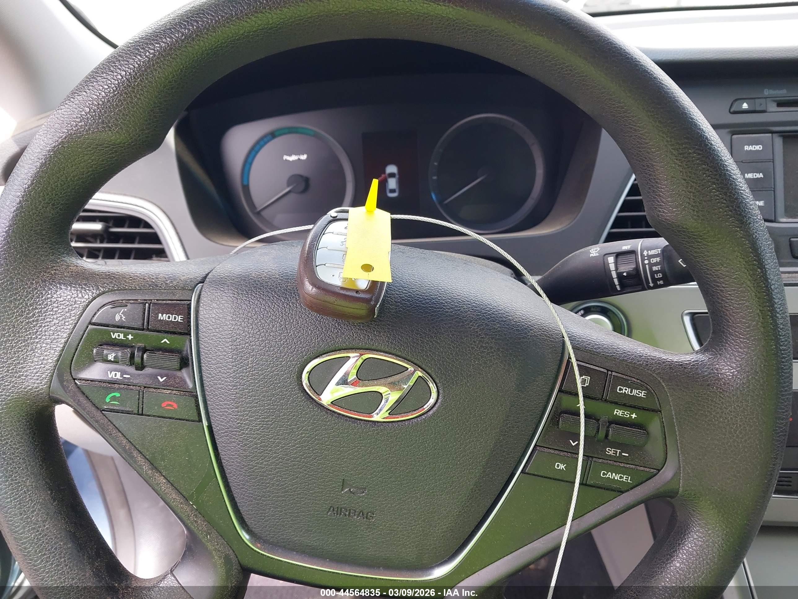 HYUNDAI SONATA image 11