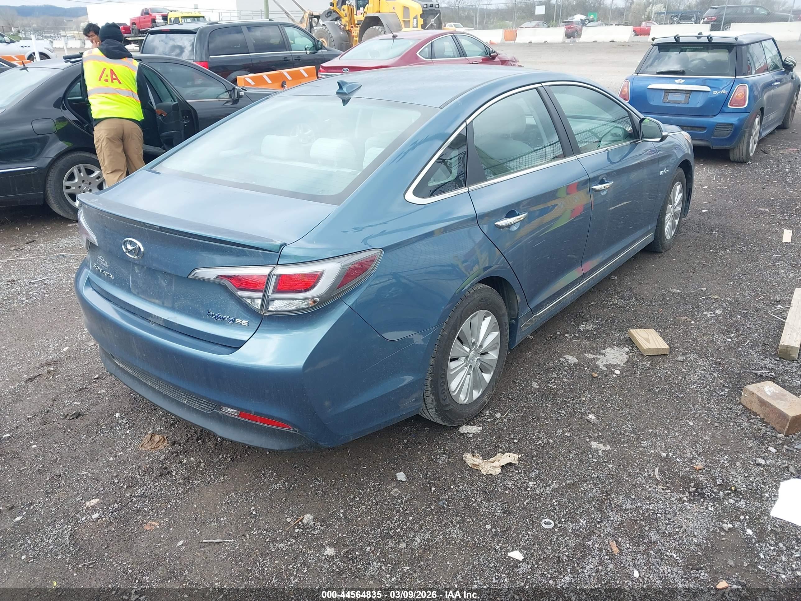 HYUNDAI SONATA image 4