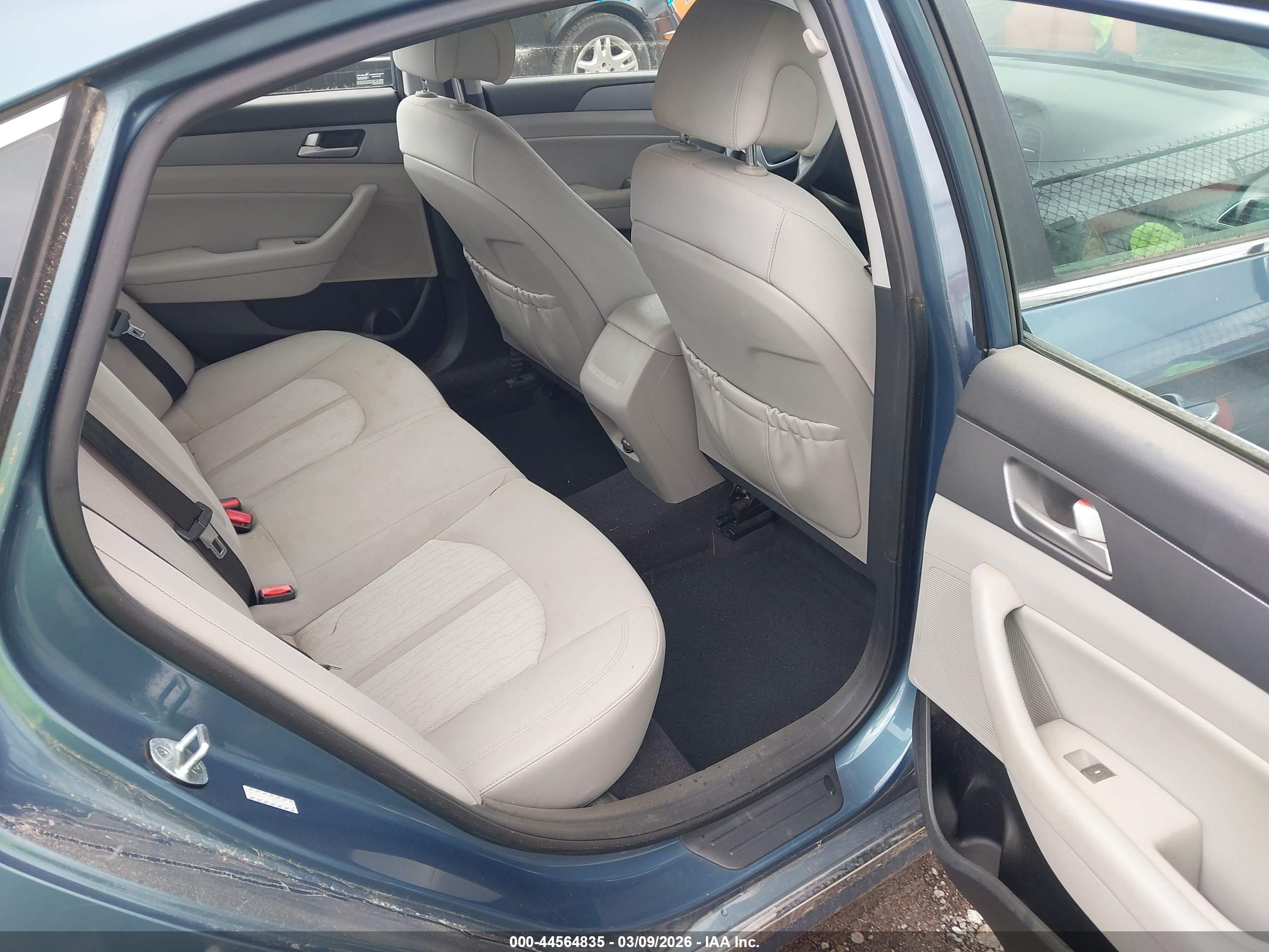 HYUNDAI SONATA image 8