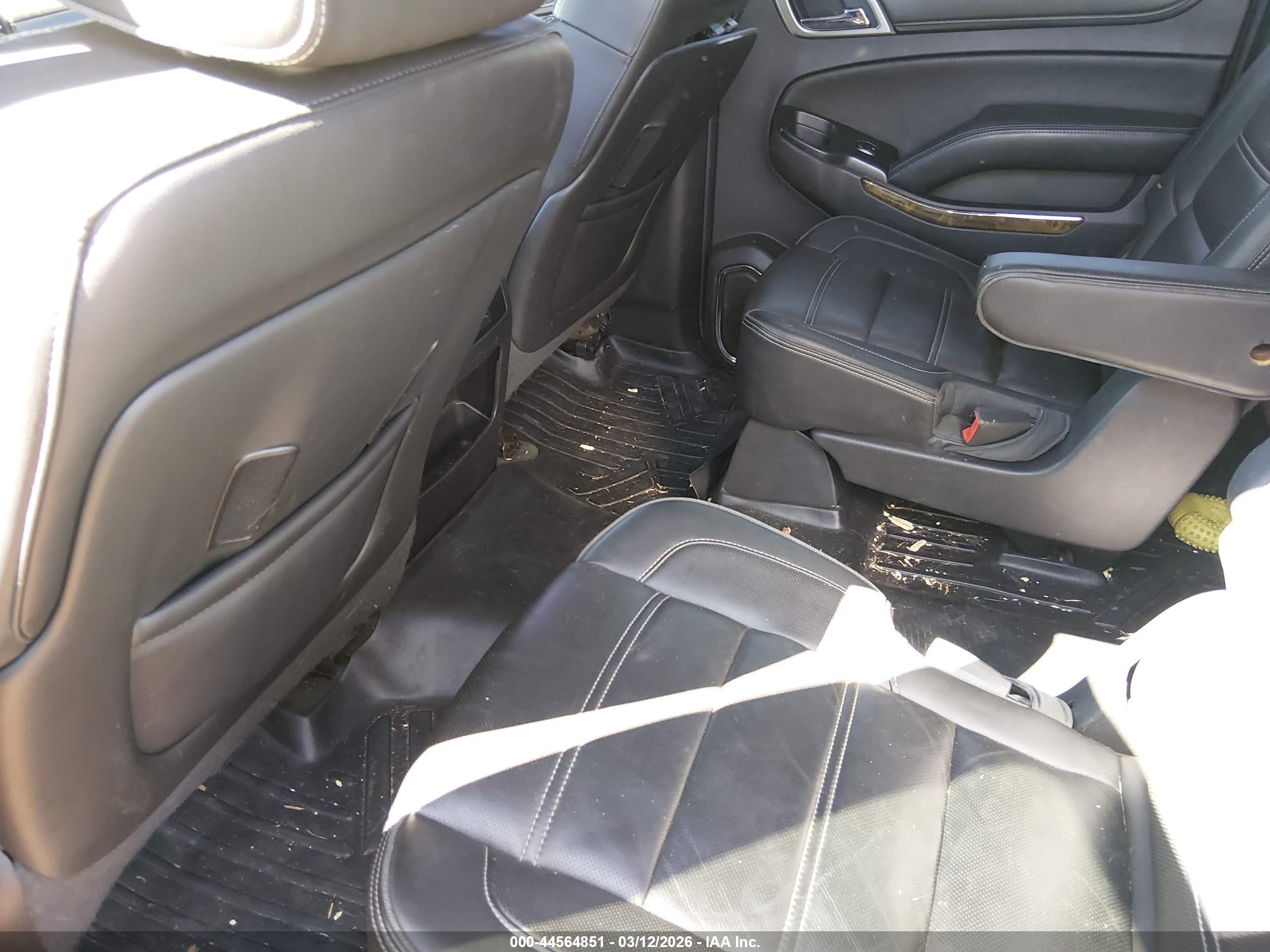 GMC YUKON image 8