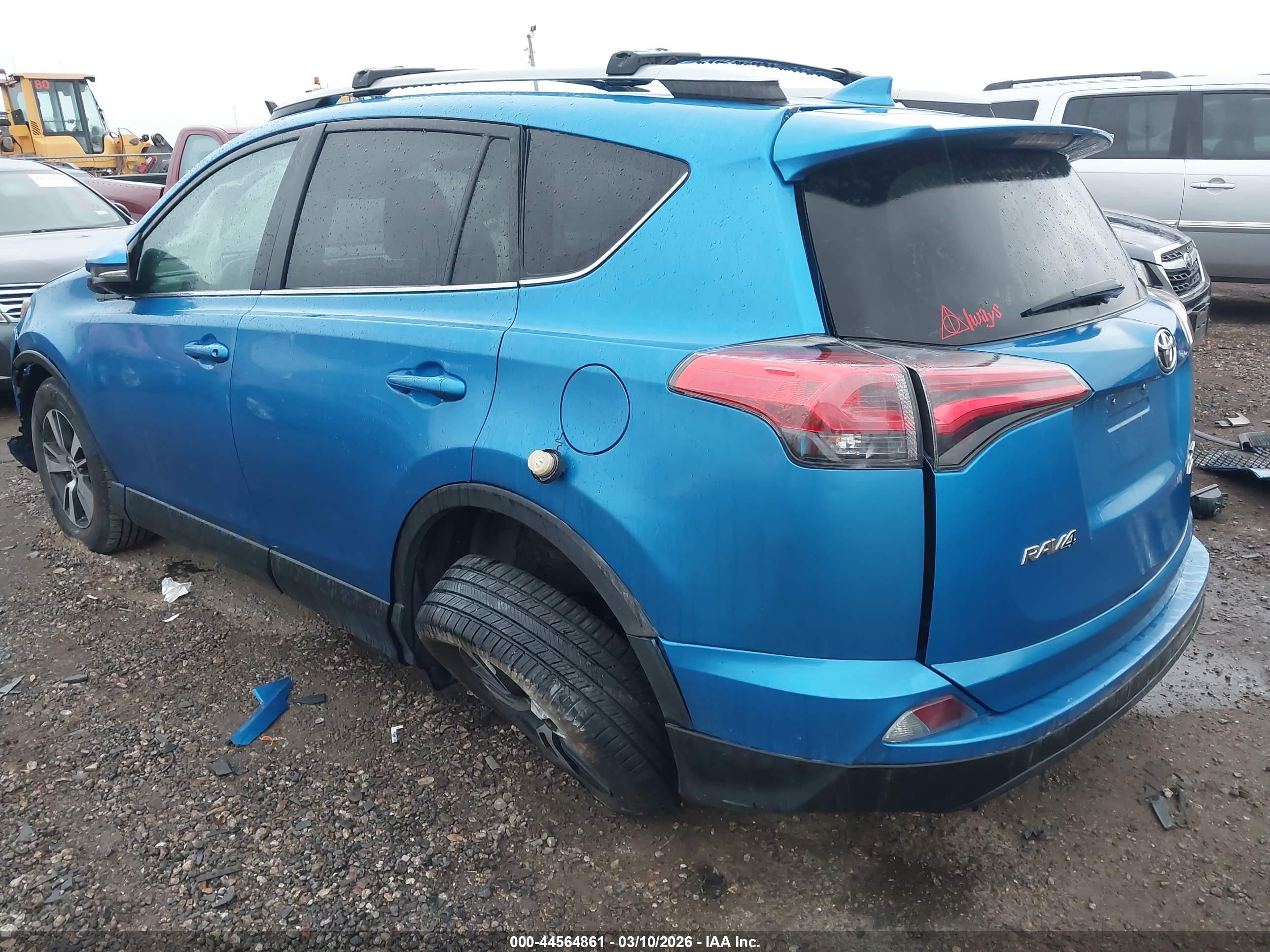 TOYOTA RAV4 image 3