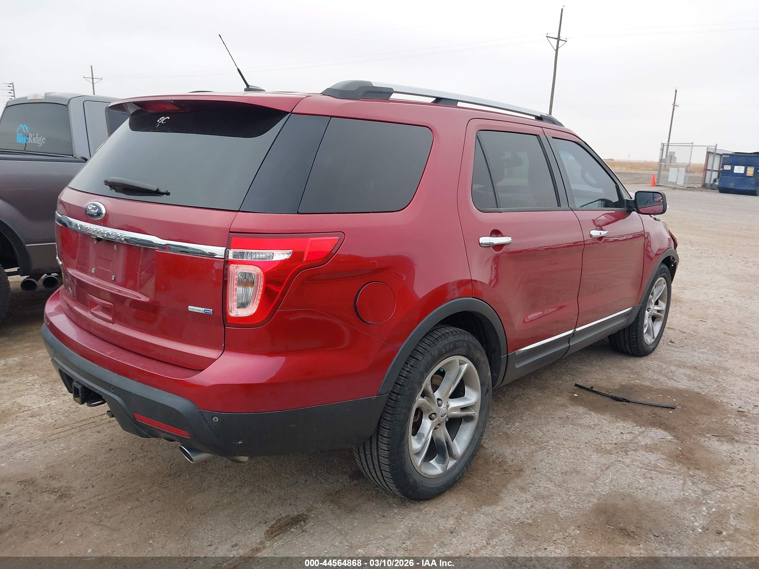 FORD EXPLORER image 4