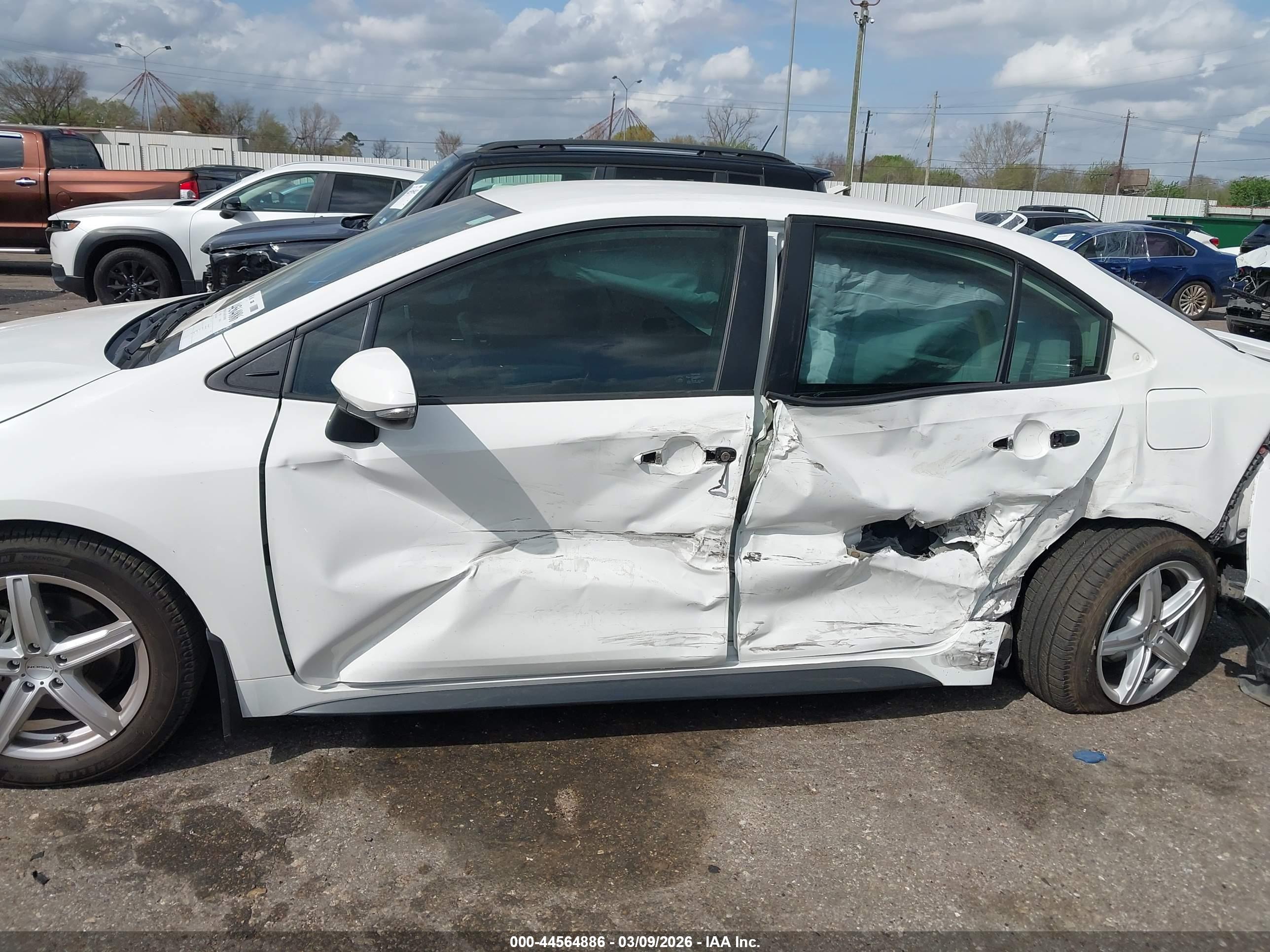 TOYOTA COROLLA image 6