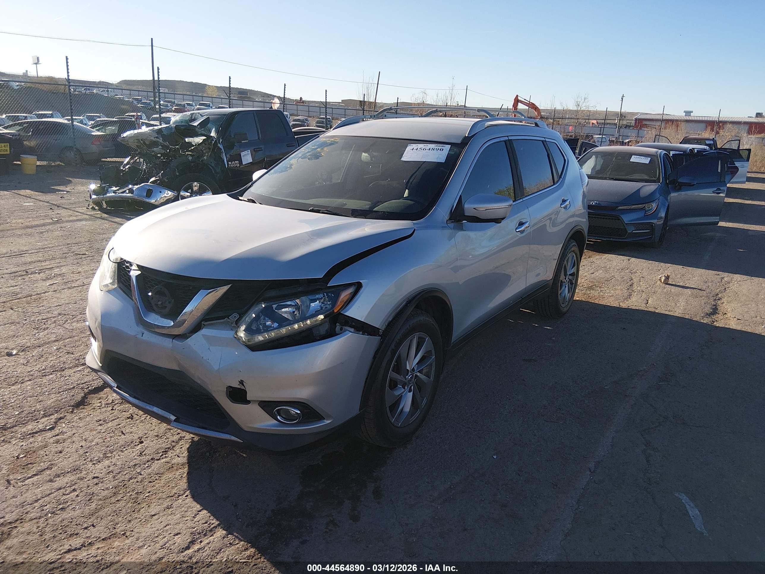 NISSAN ROGUE image 2
