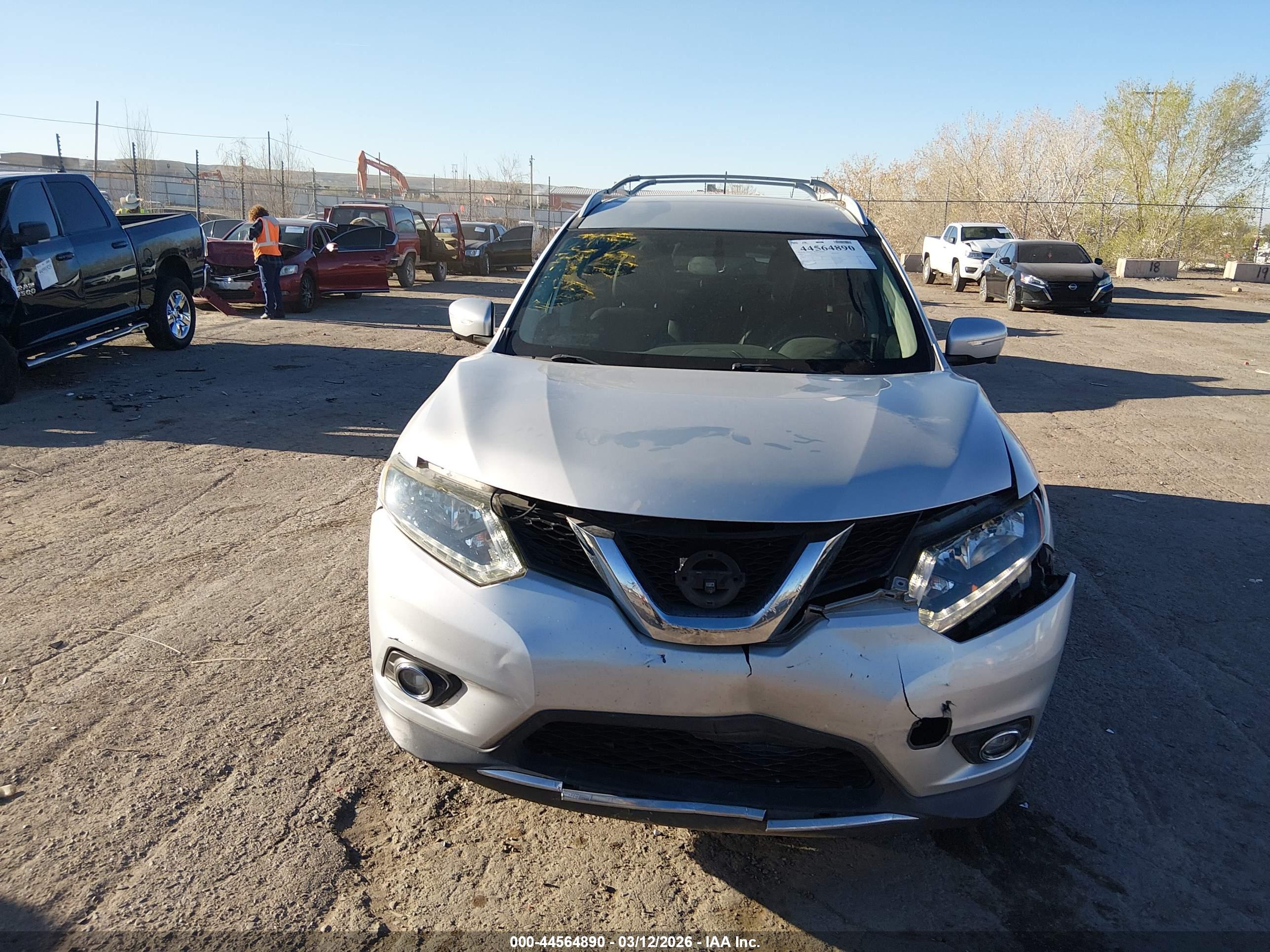 NISSAN ROGUE image 6