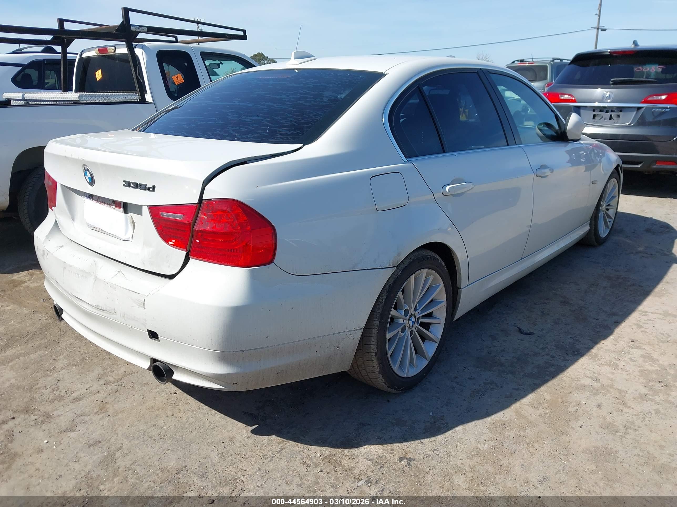 BMW 335D image 4