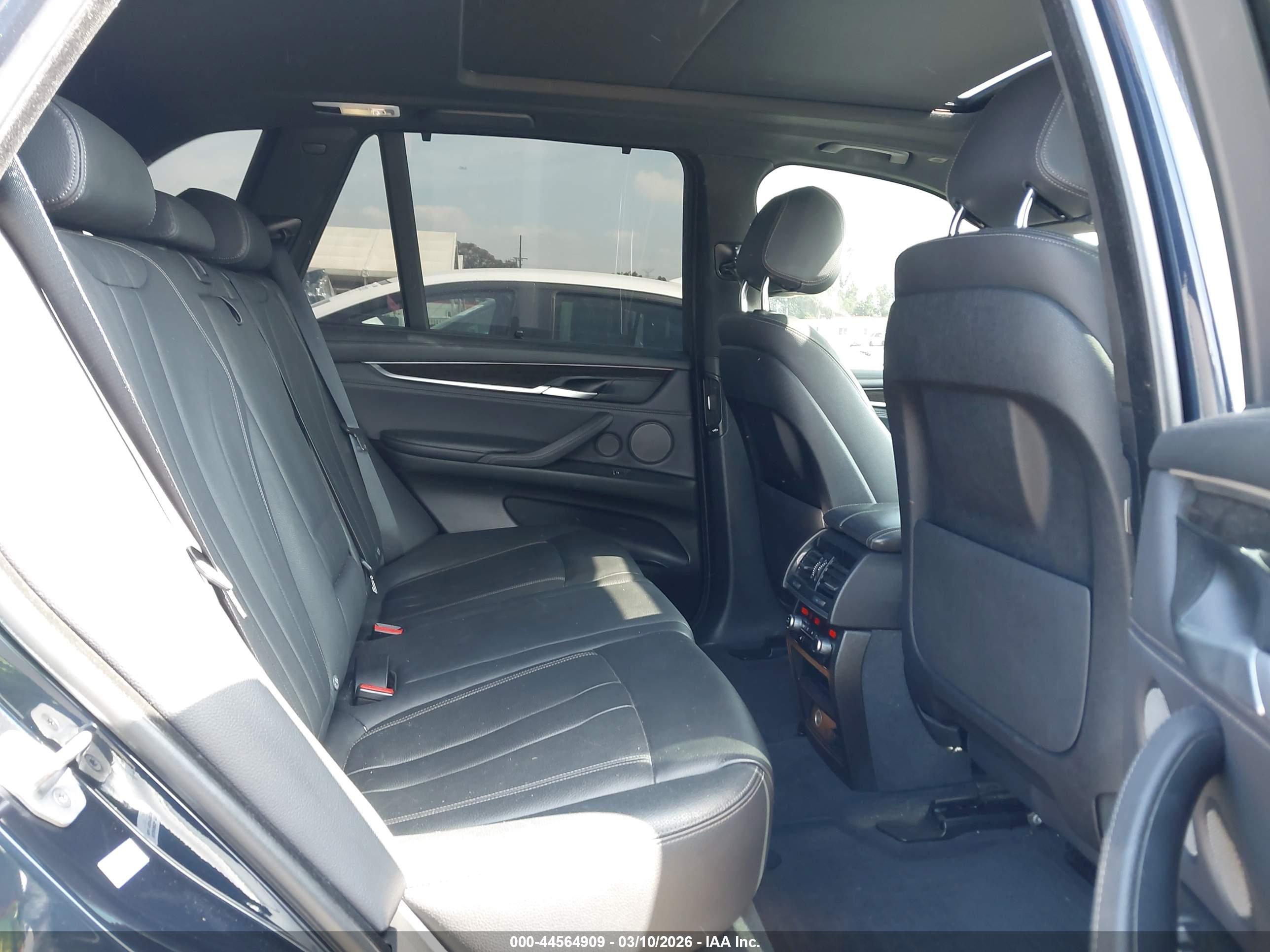 BMW X5 image 8