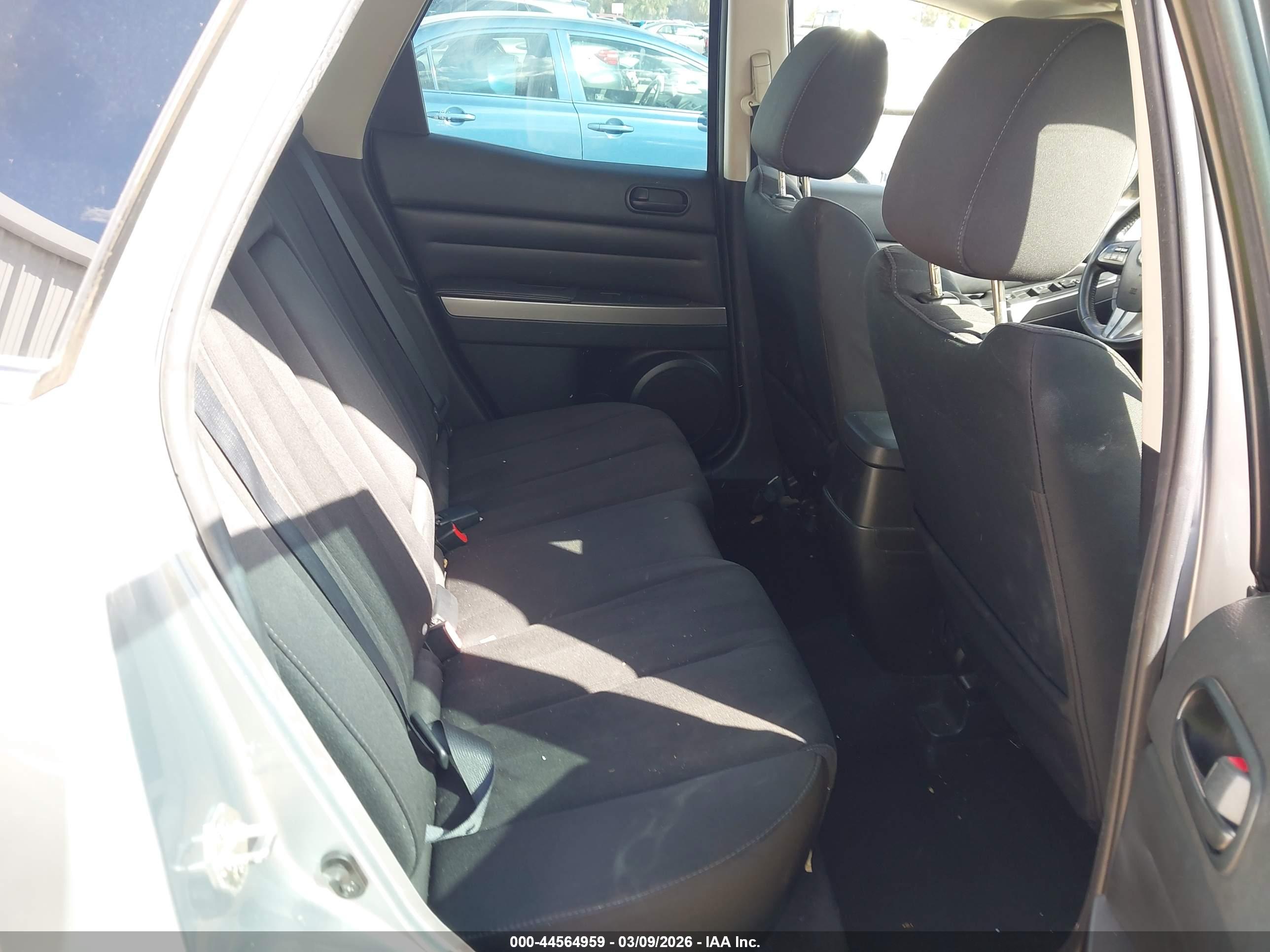 MAZDA CX-7 image 8