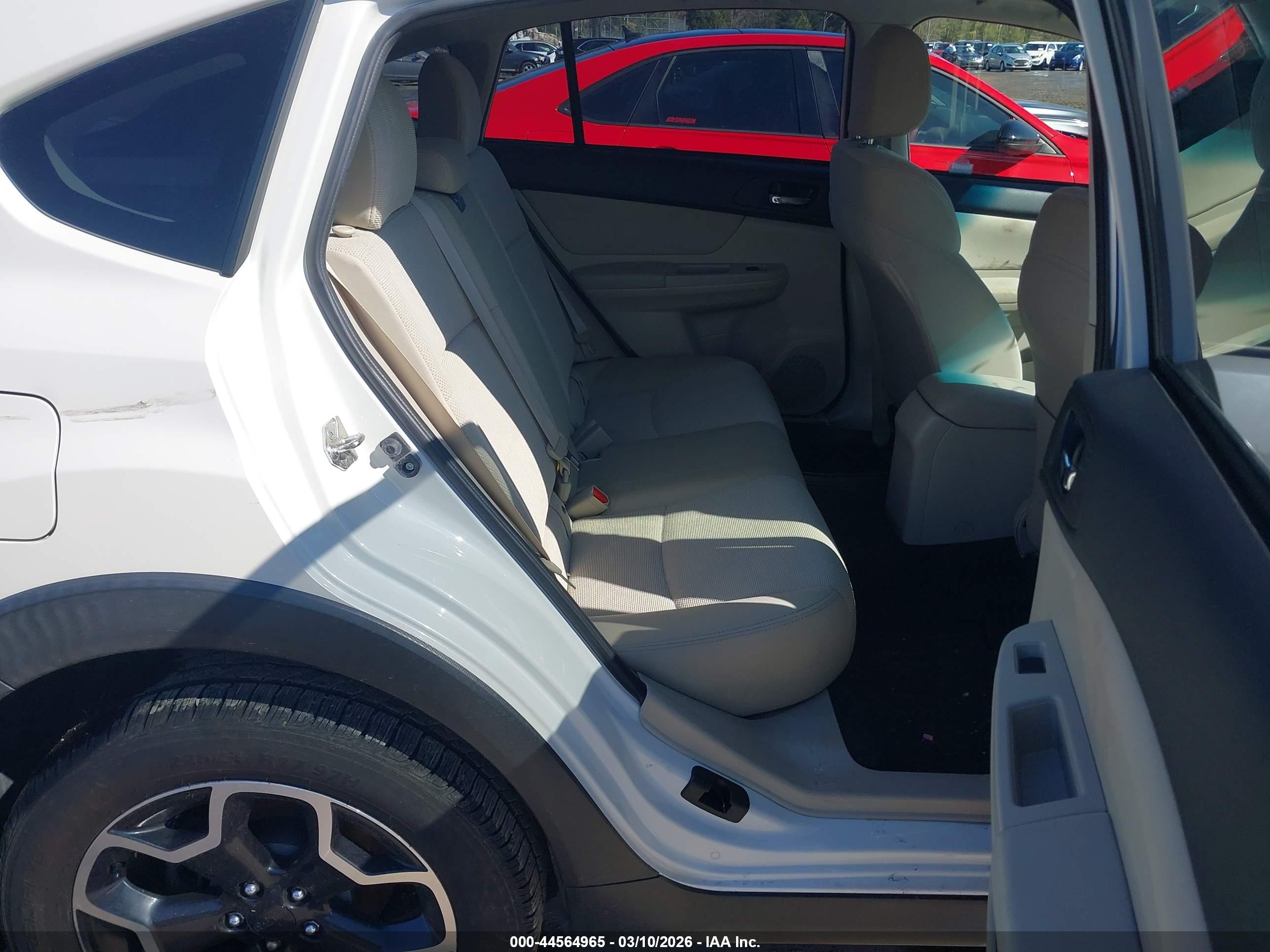 SUBARU XV image 8