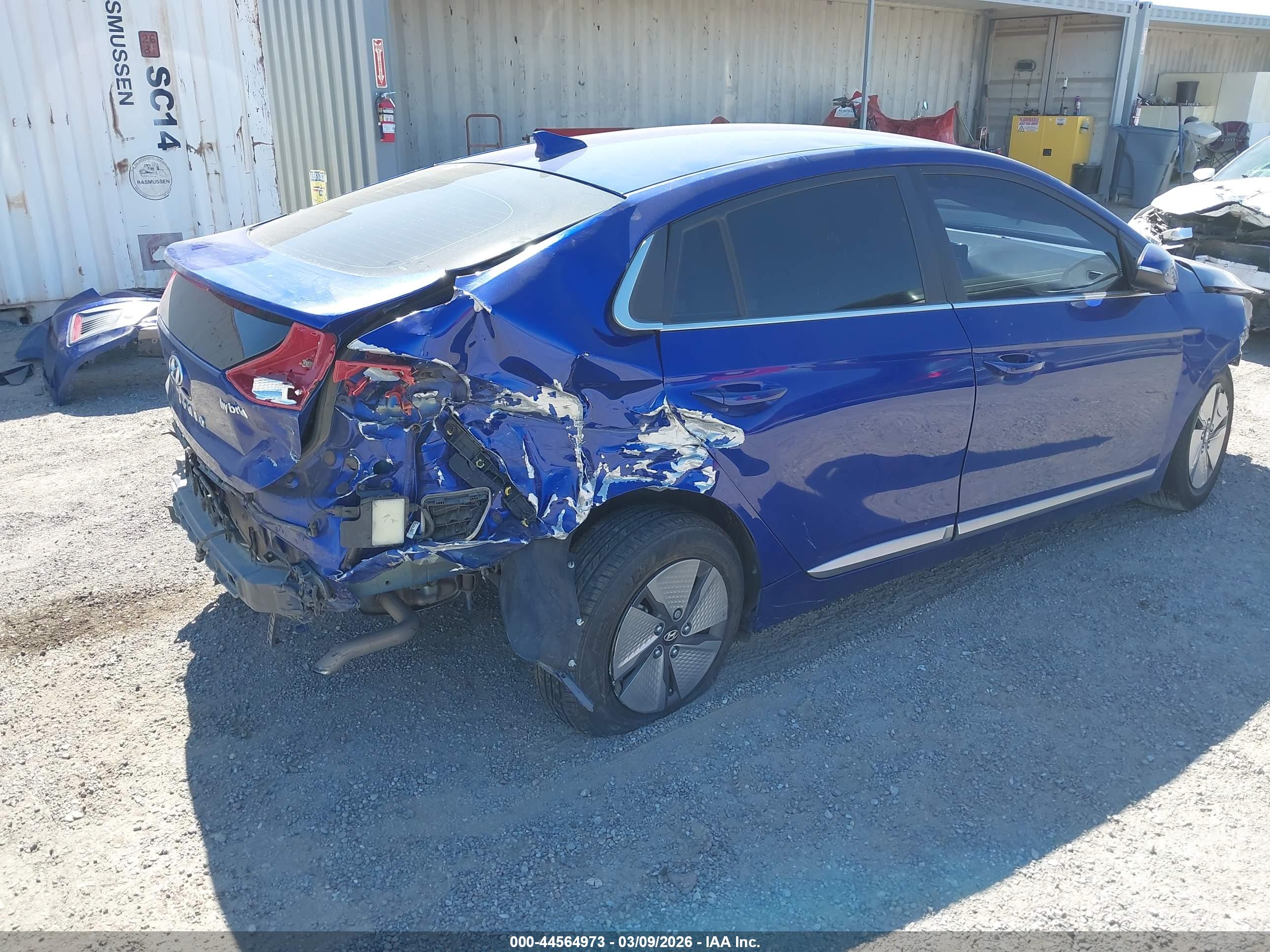 HYUNDAI IONIQ image 4