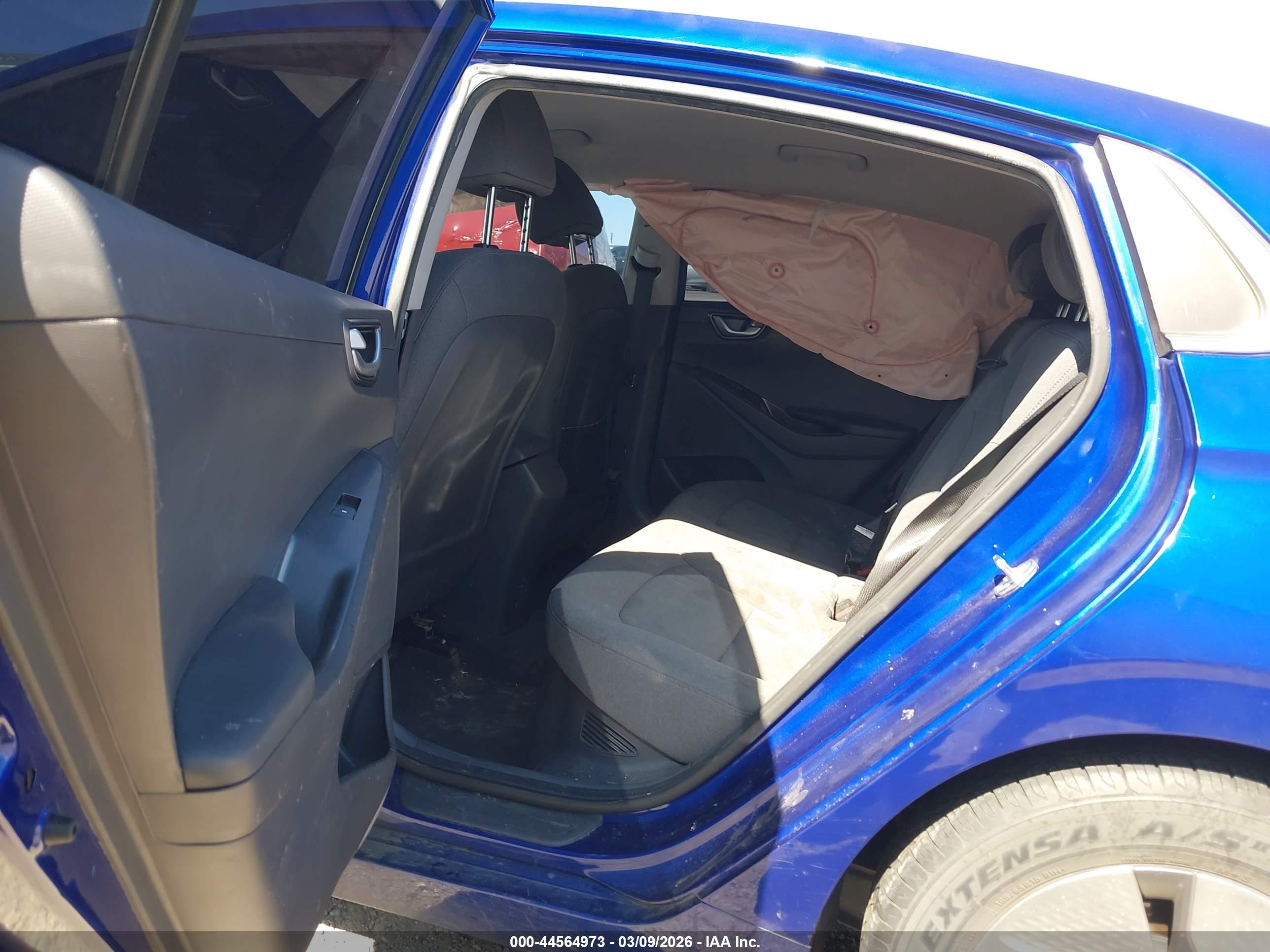 HYUNDAI IONIQ image 8