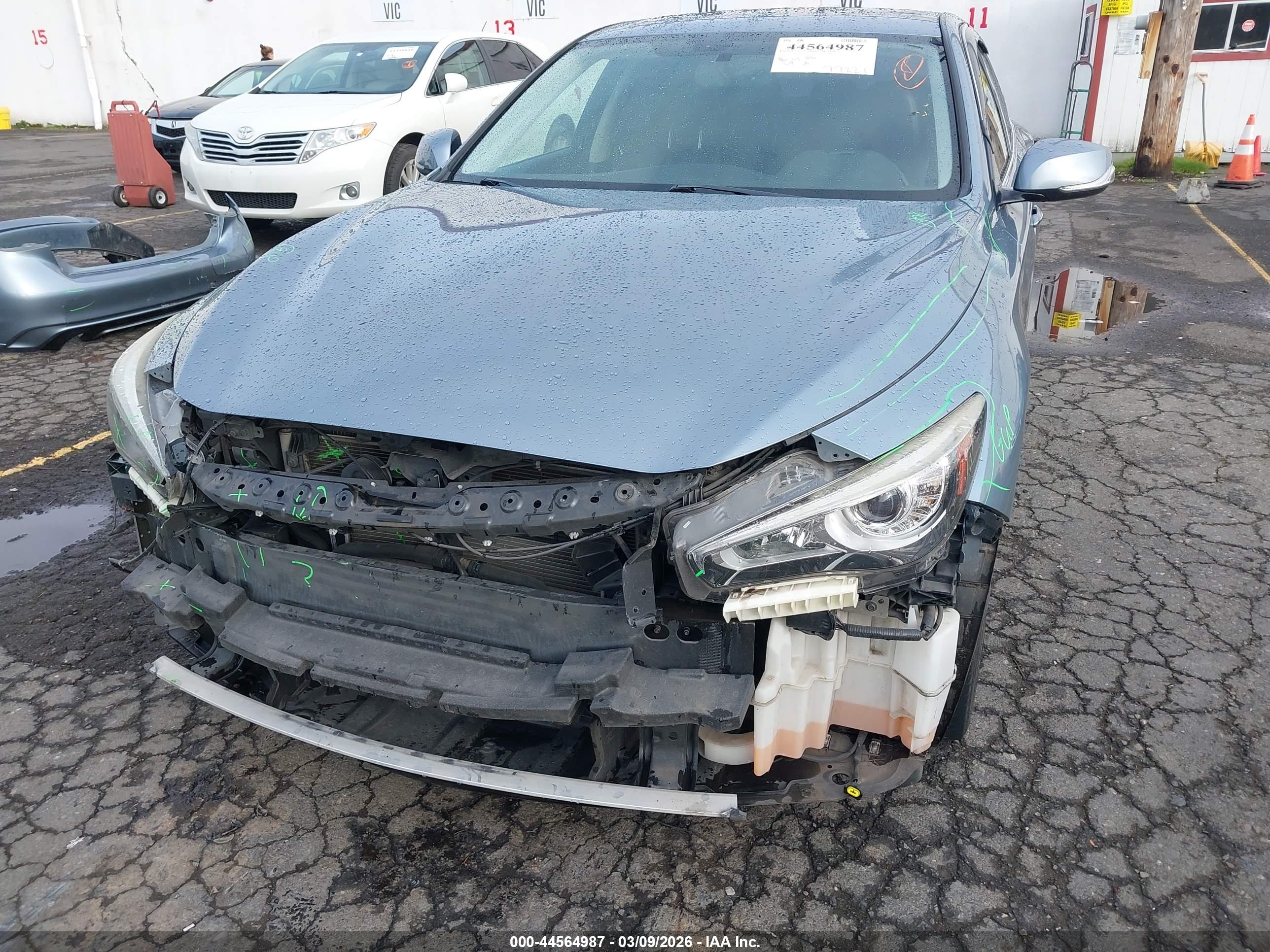 INFINITI Q50 image 6