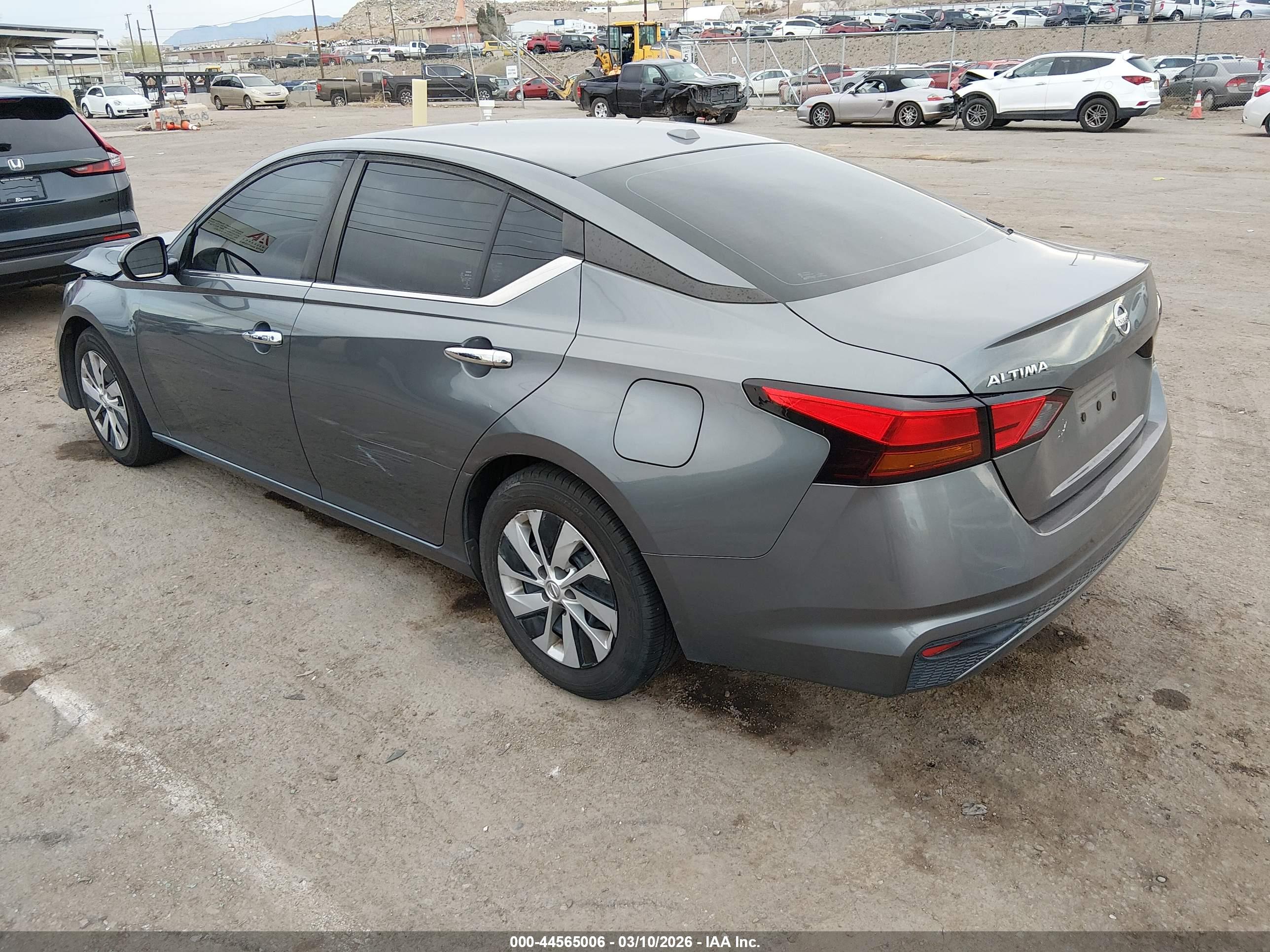 NISSAN ALTIMA image 3