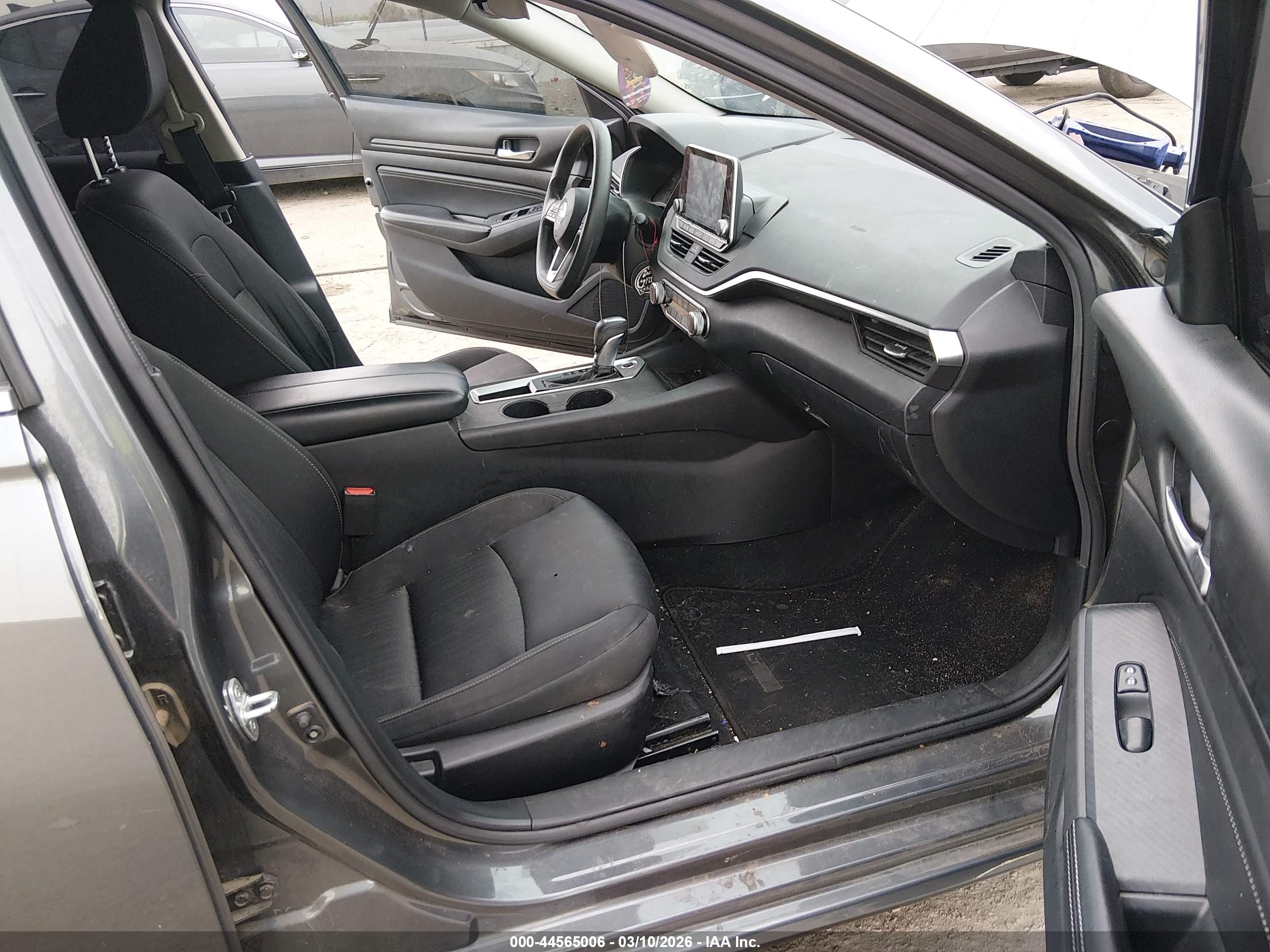 NISSAN ALTIMA image 5