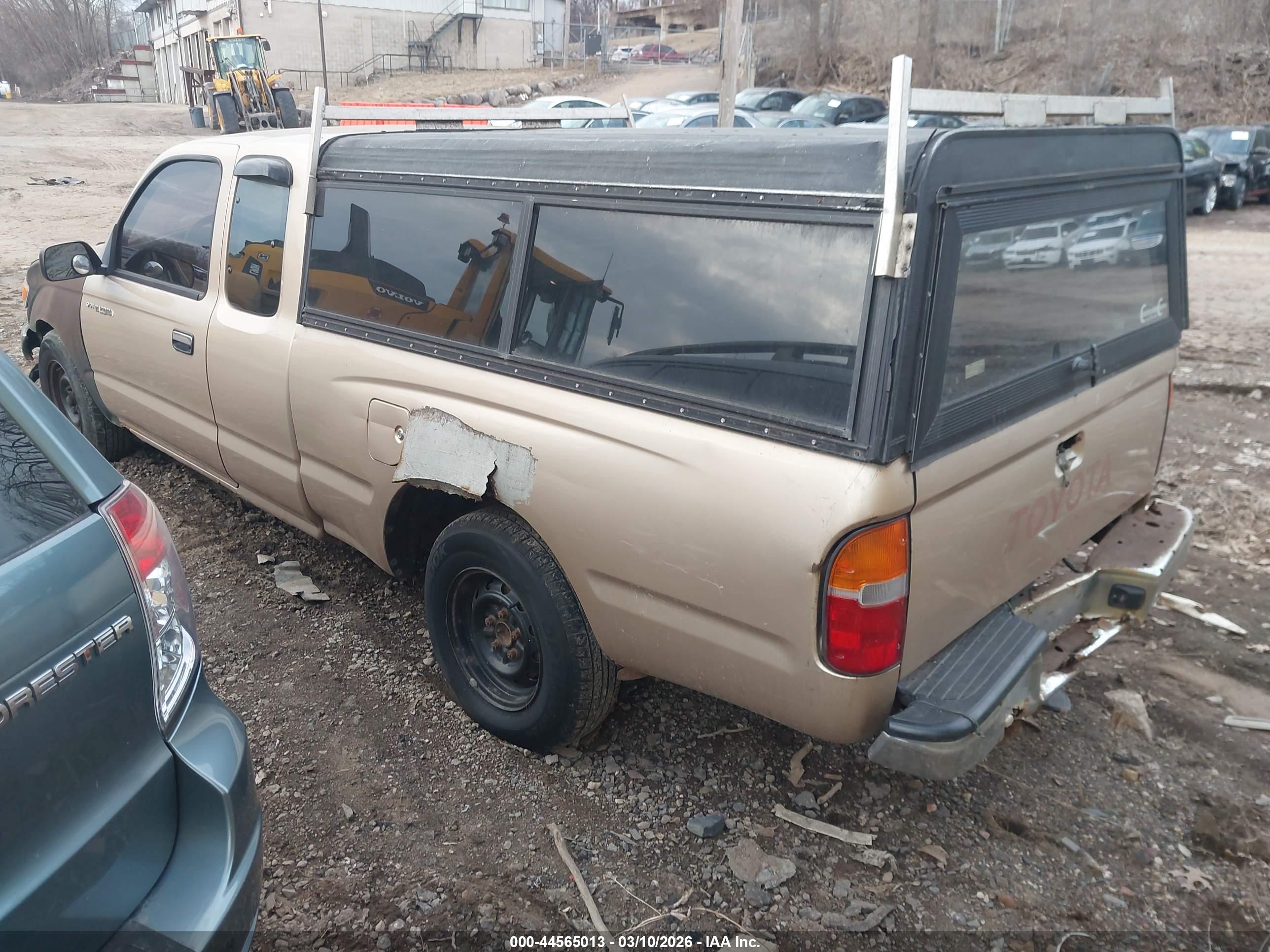 TOYOTA TACOMA image 3
