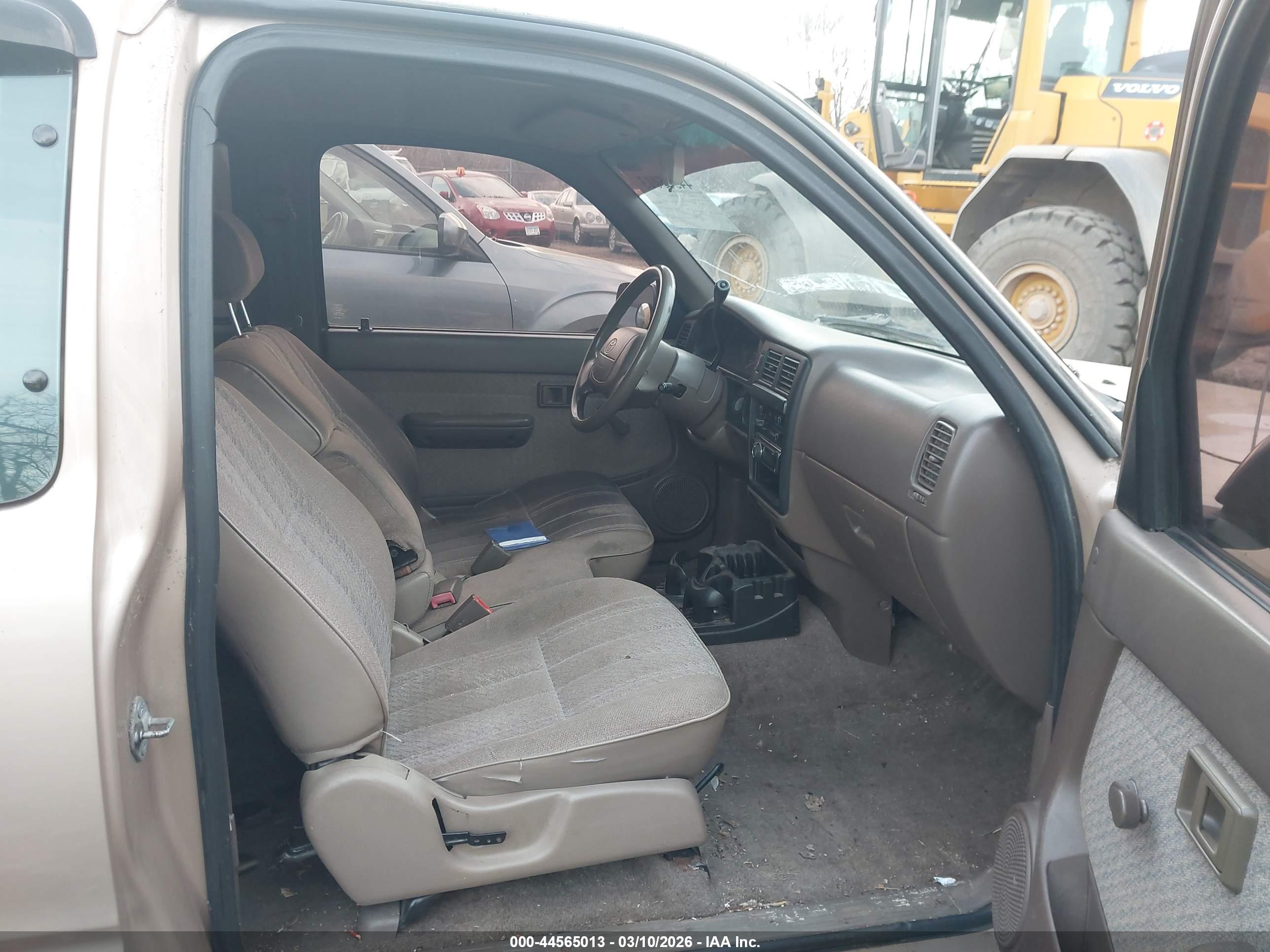 TOYOTA TACOMA image 5