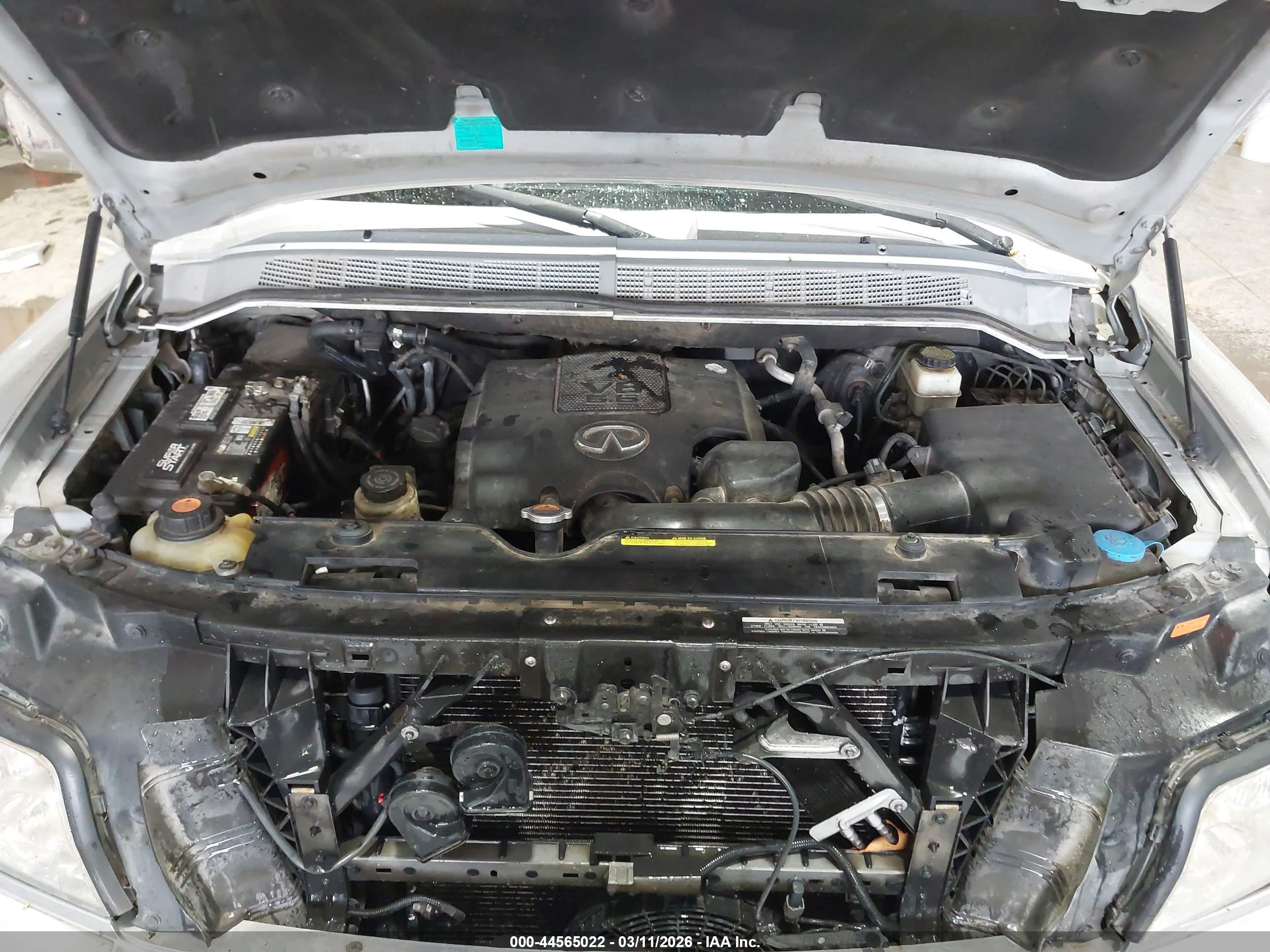 INFINITI QX56 image 10