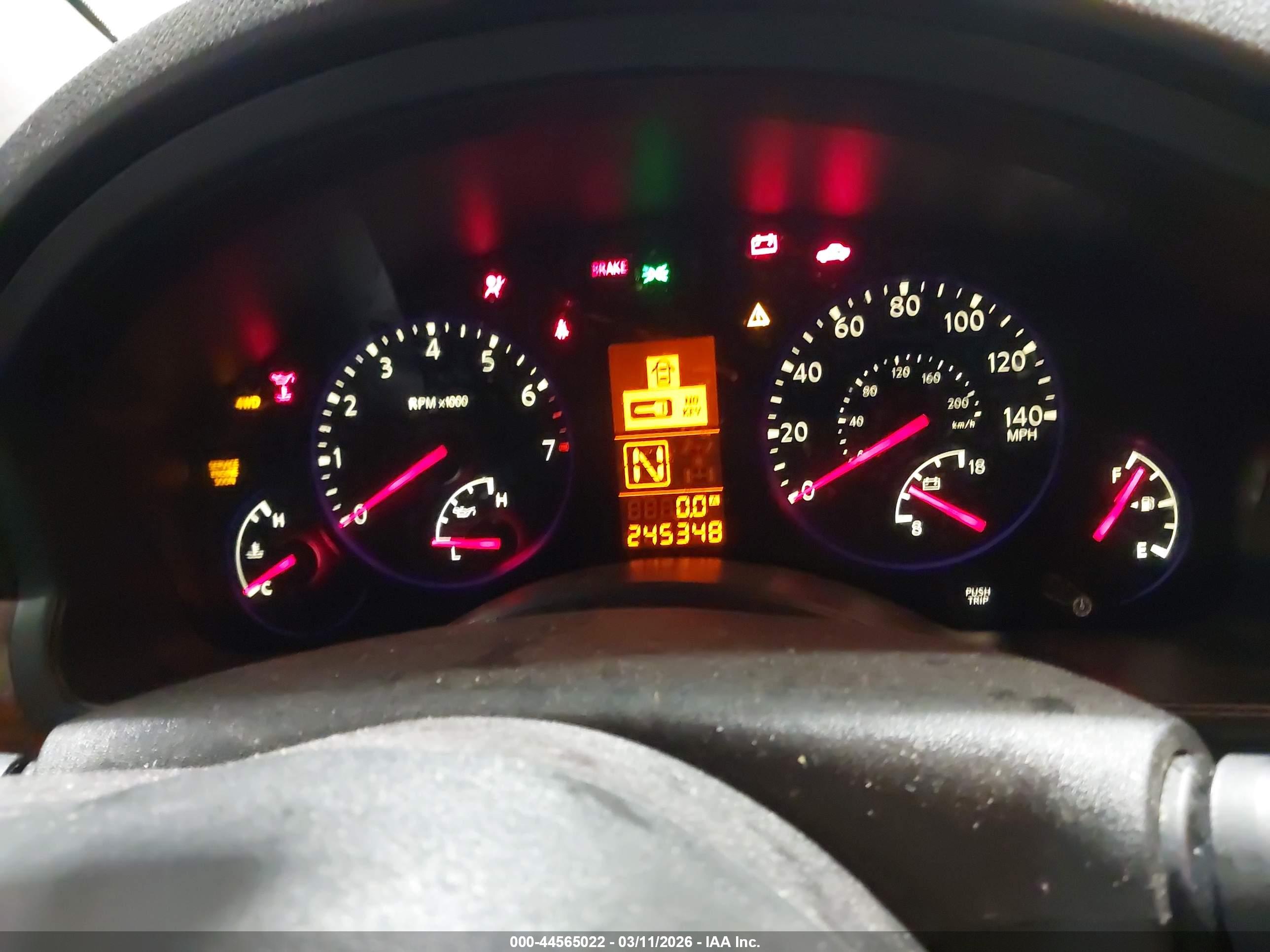 INFINITI QX56 image 7