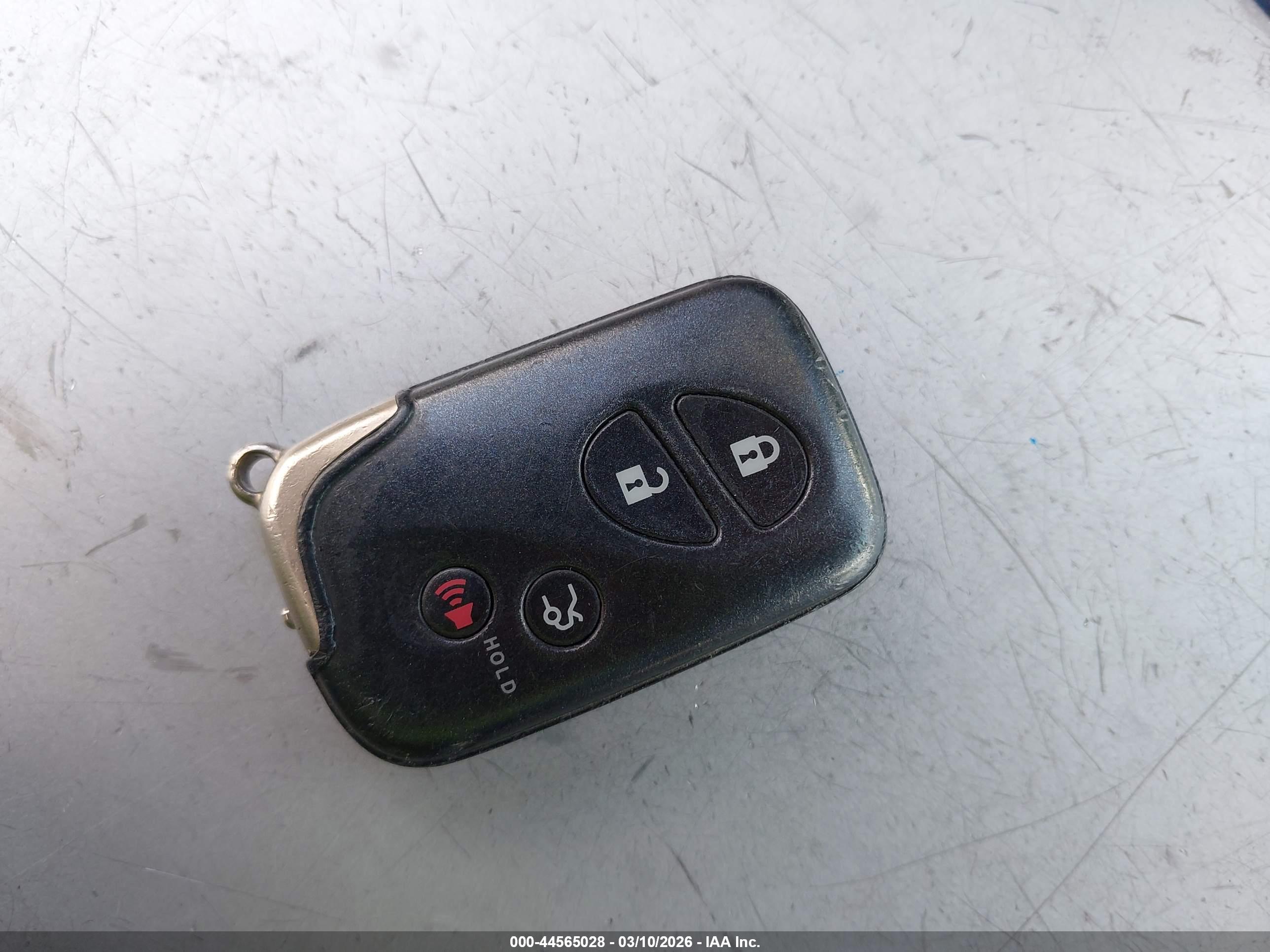 LEXUS IS image 11
