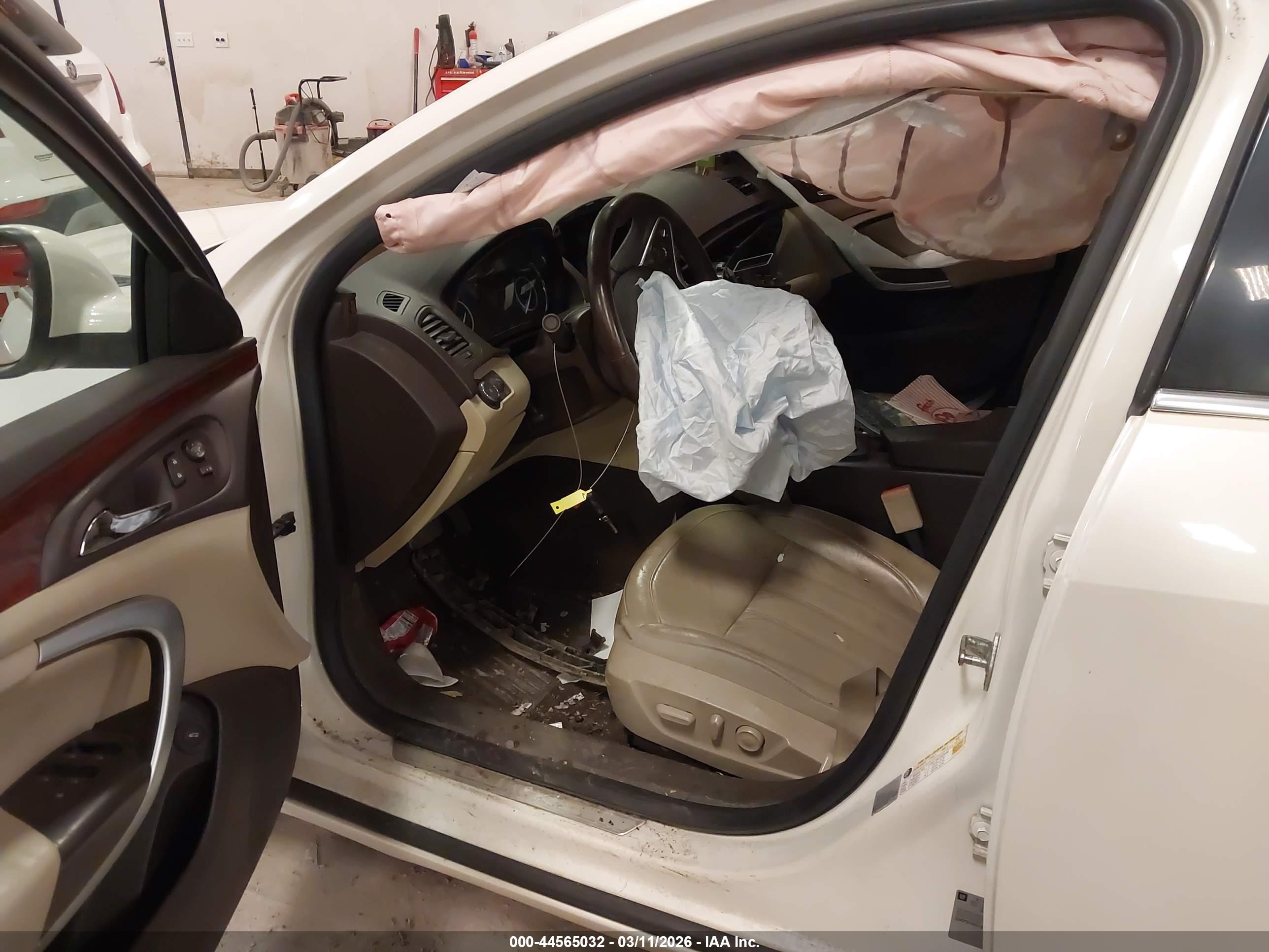 BUICK REGAL image 5