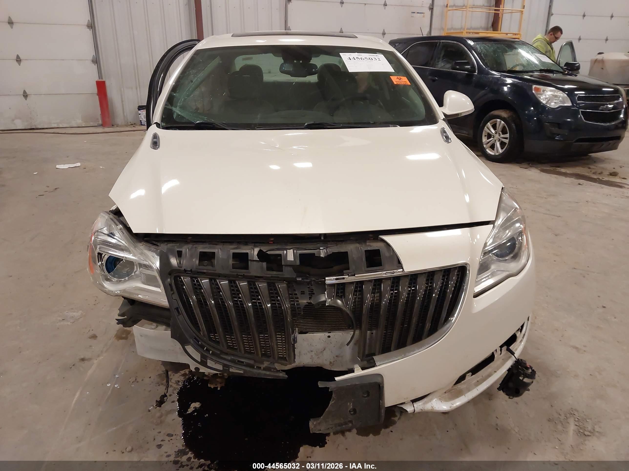 BUICK REGAL image 6