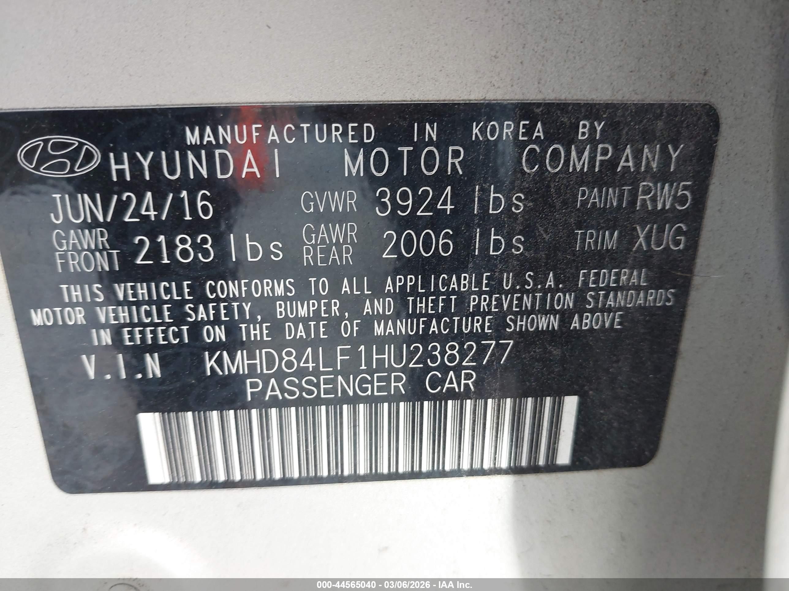 HYUNDAI ELANTRA image 9