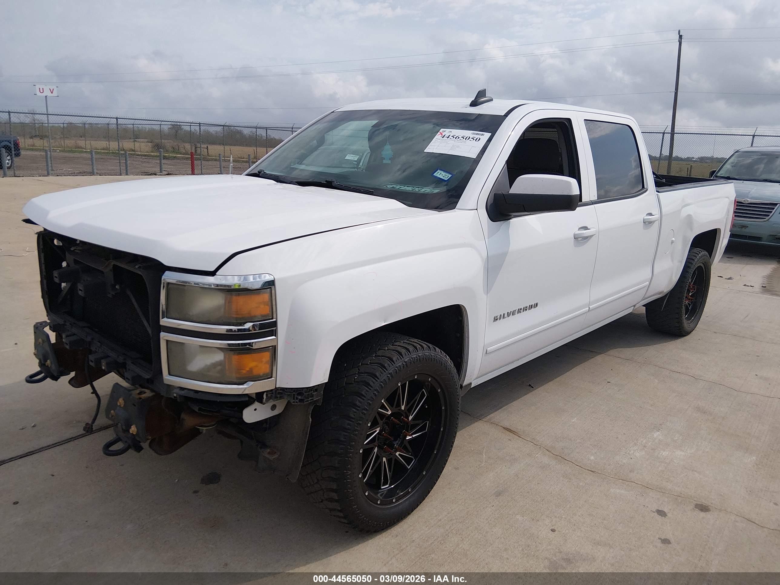 CHEVROLET SILVERADO image 2