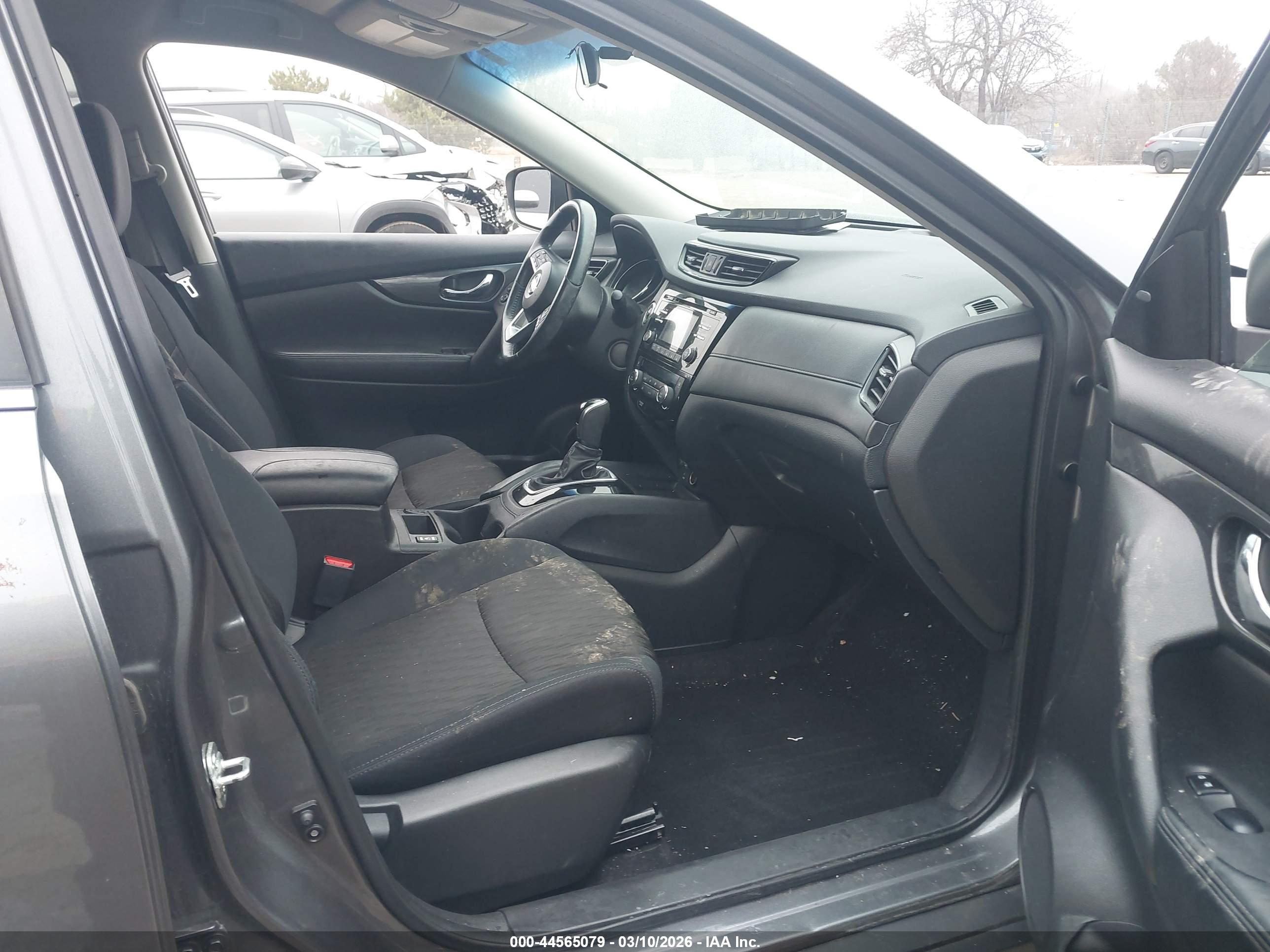NISSAN ROGUE image 5