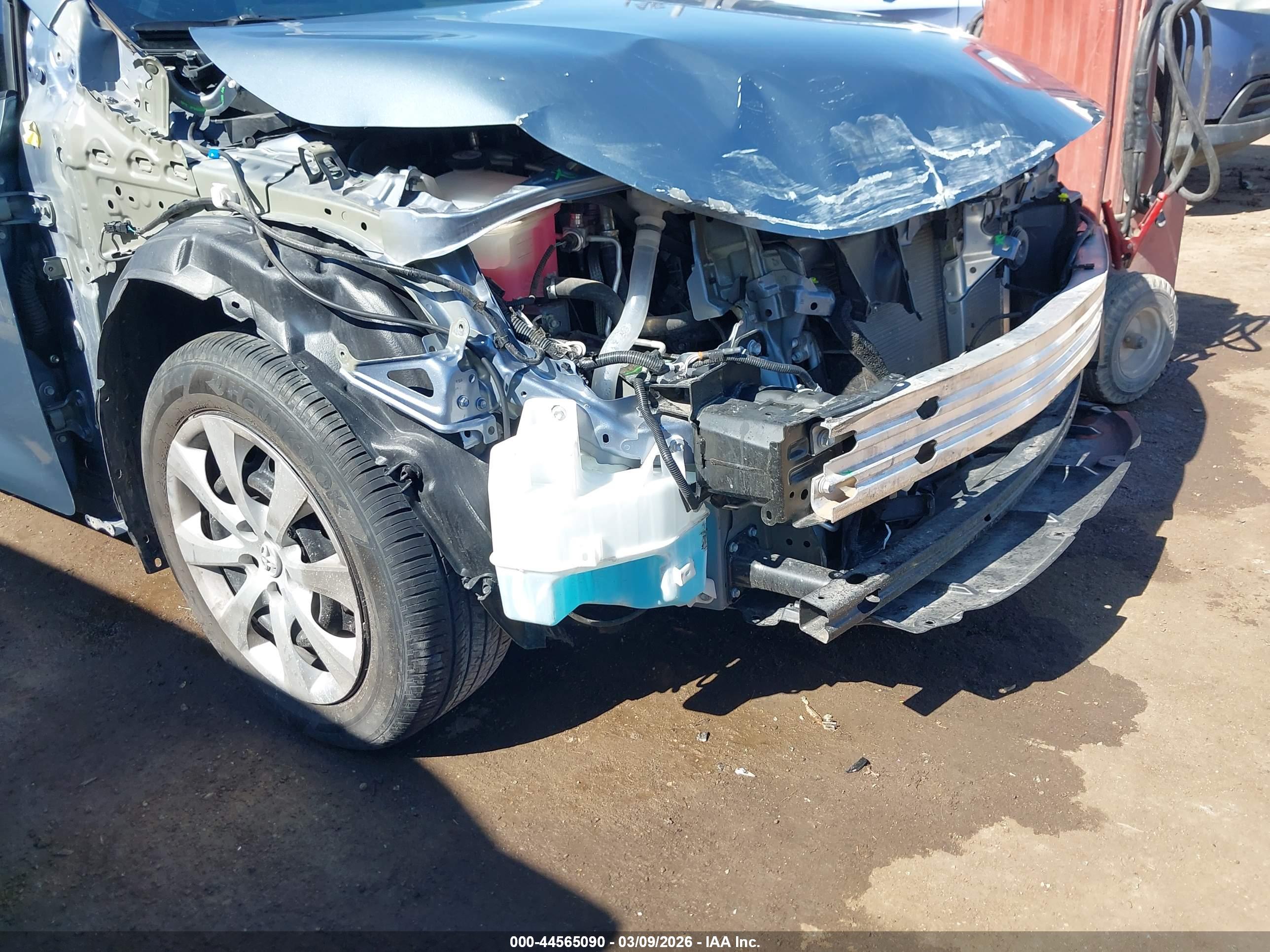 TOYOTA COROLLA image 6