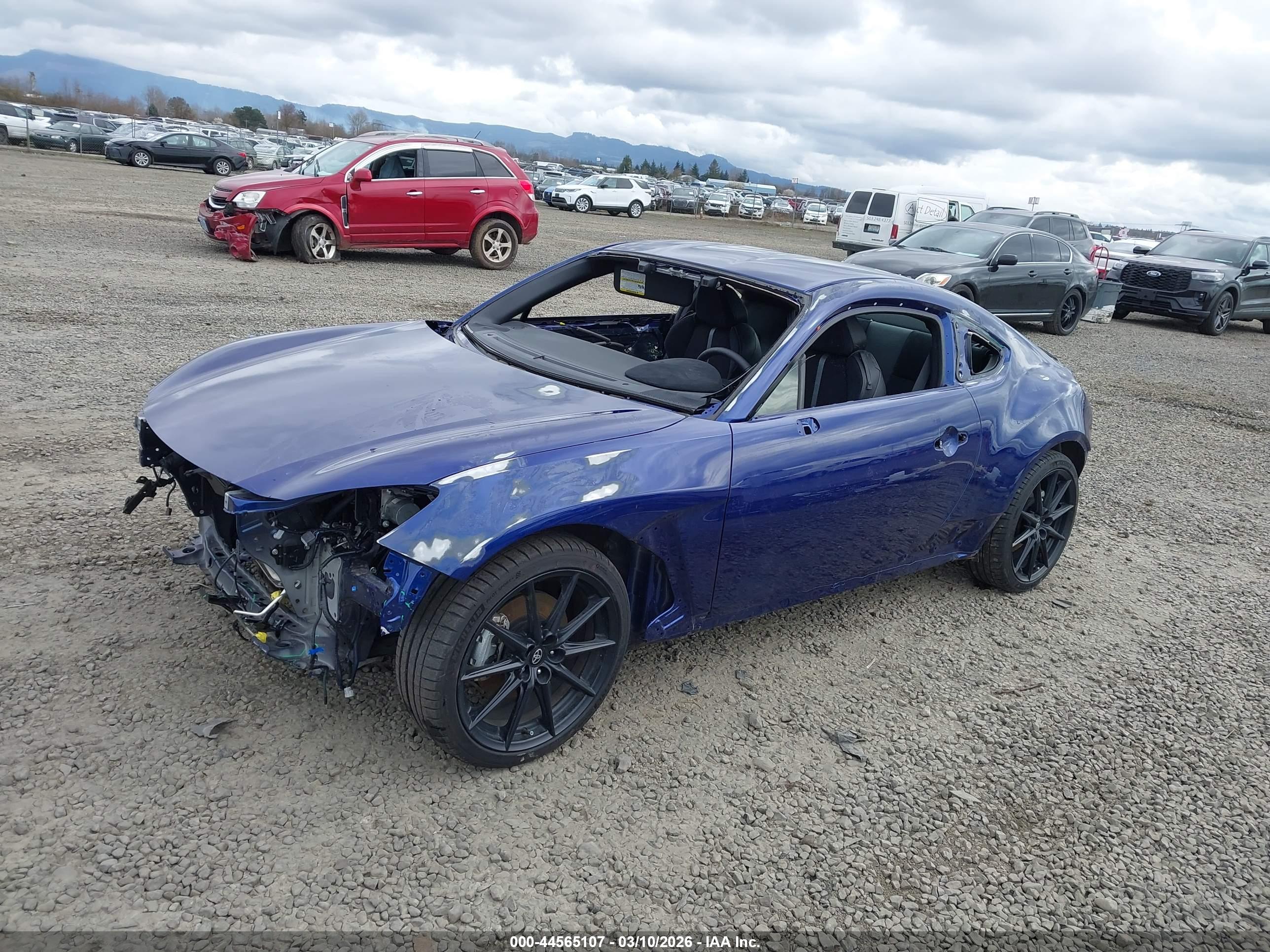TOYOTA GR86 image 2